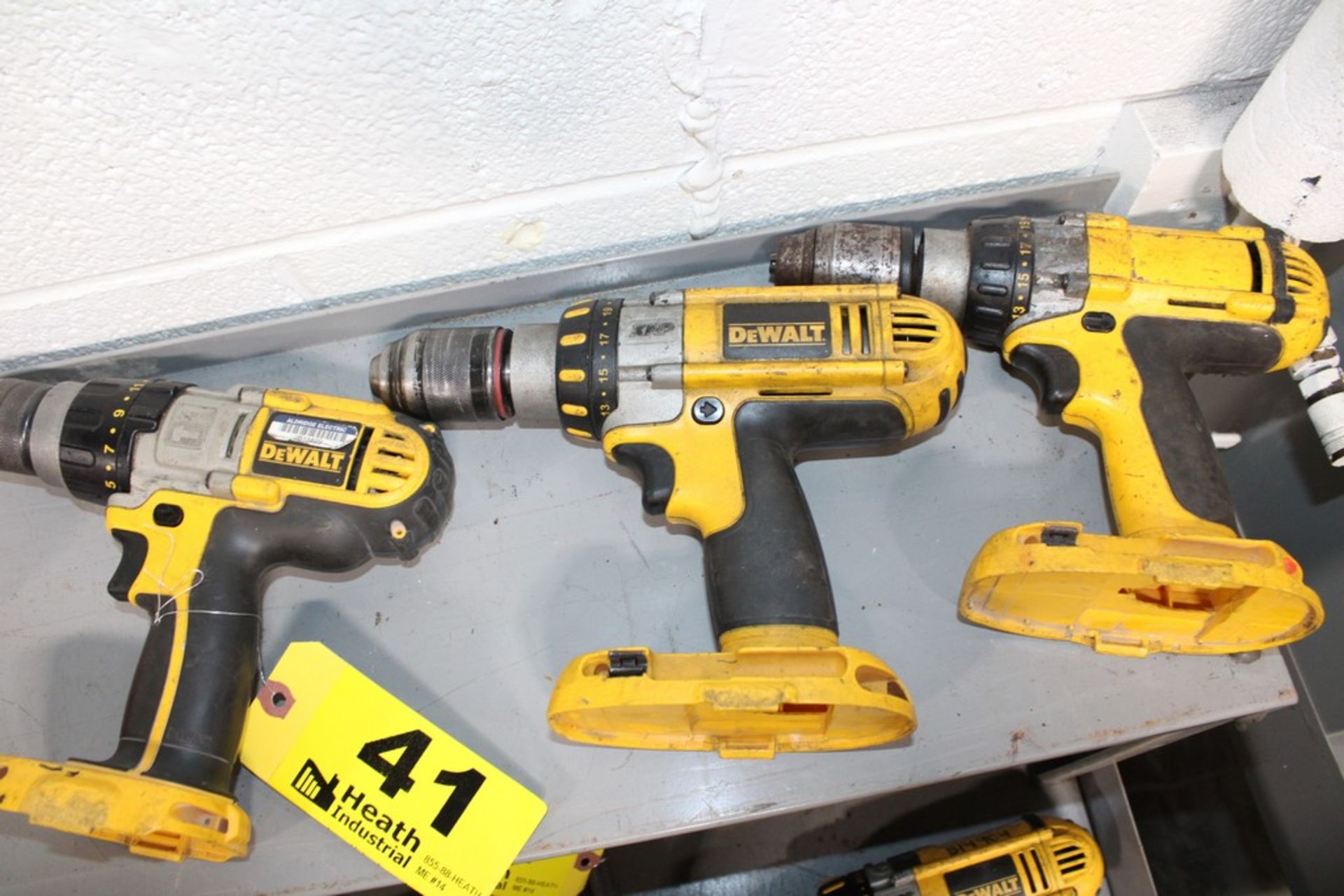 DEWALT MODEL DC920 XRP, DCD950, AND DC987 18 VOLT 1/2" CORDLESS DRILL DRIVERS (NO BATTERY OR - Image 2 of 2