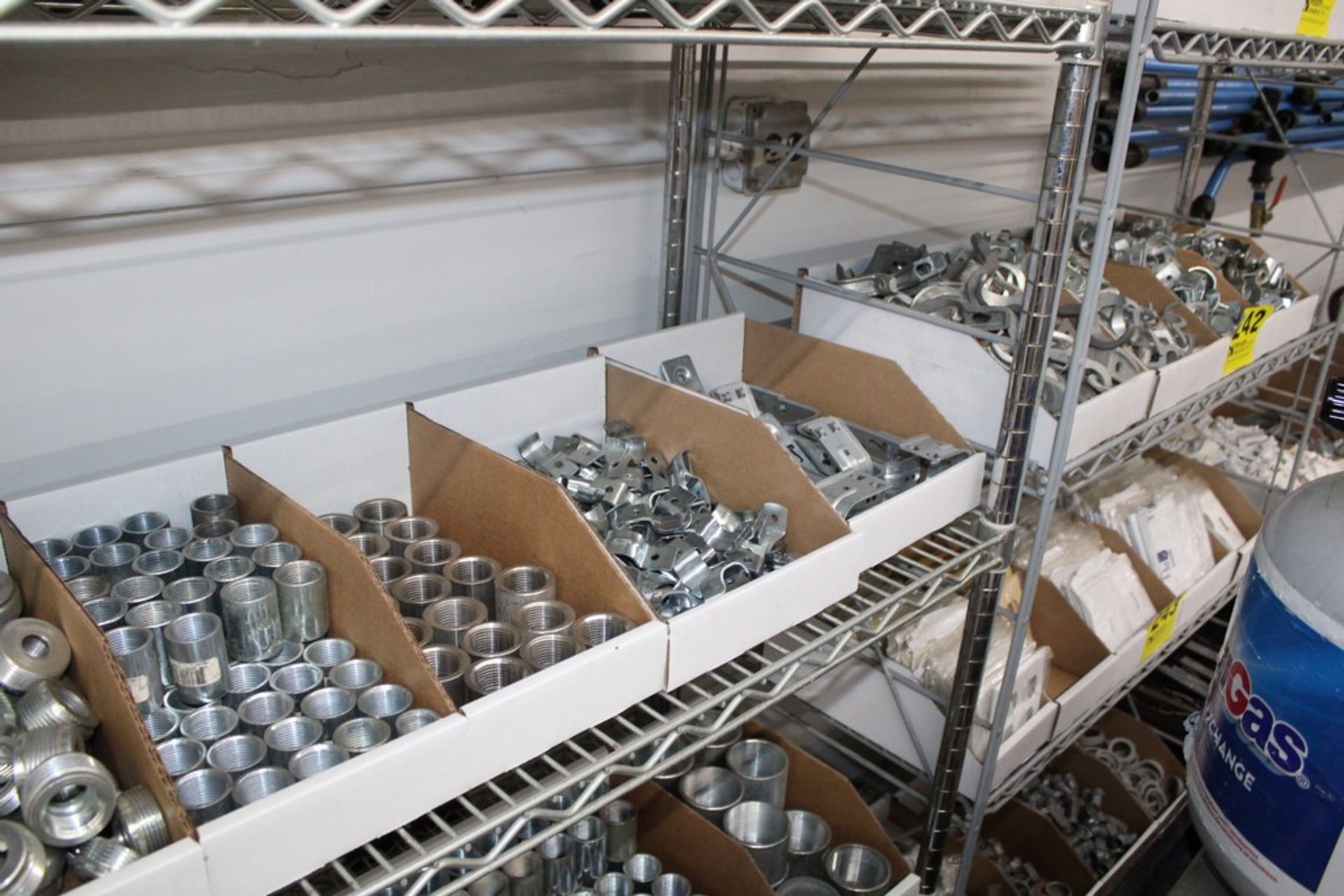 ASSORTED CONDUIT HANGERS AND CONNECTORS ON SHELF - Image 4 of 4