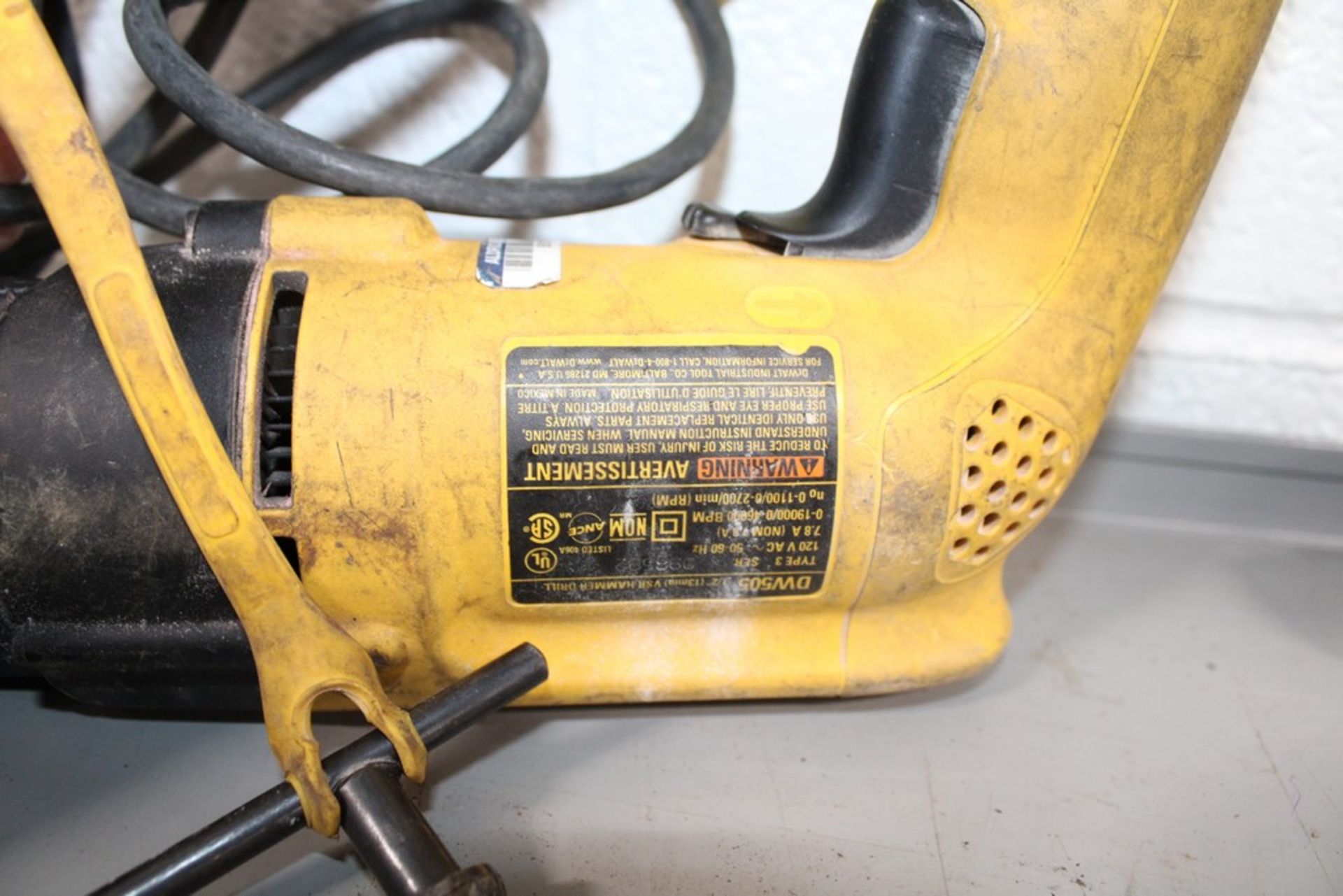 DEWALT MODEL DW505 1/2" HAMMER DRILL - Image 2 of 2