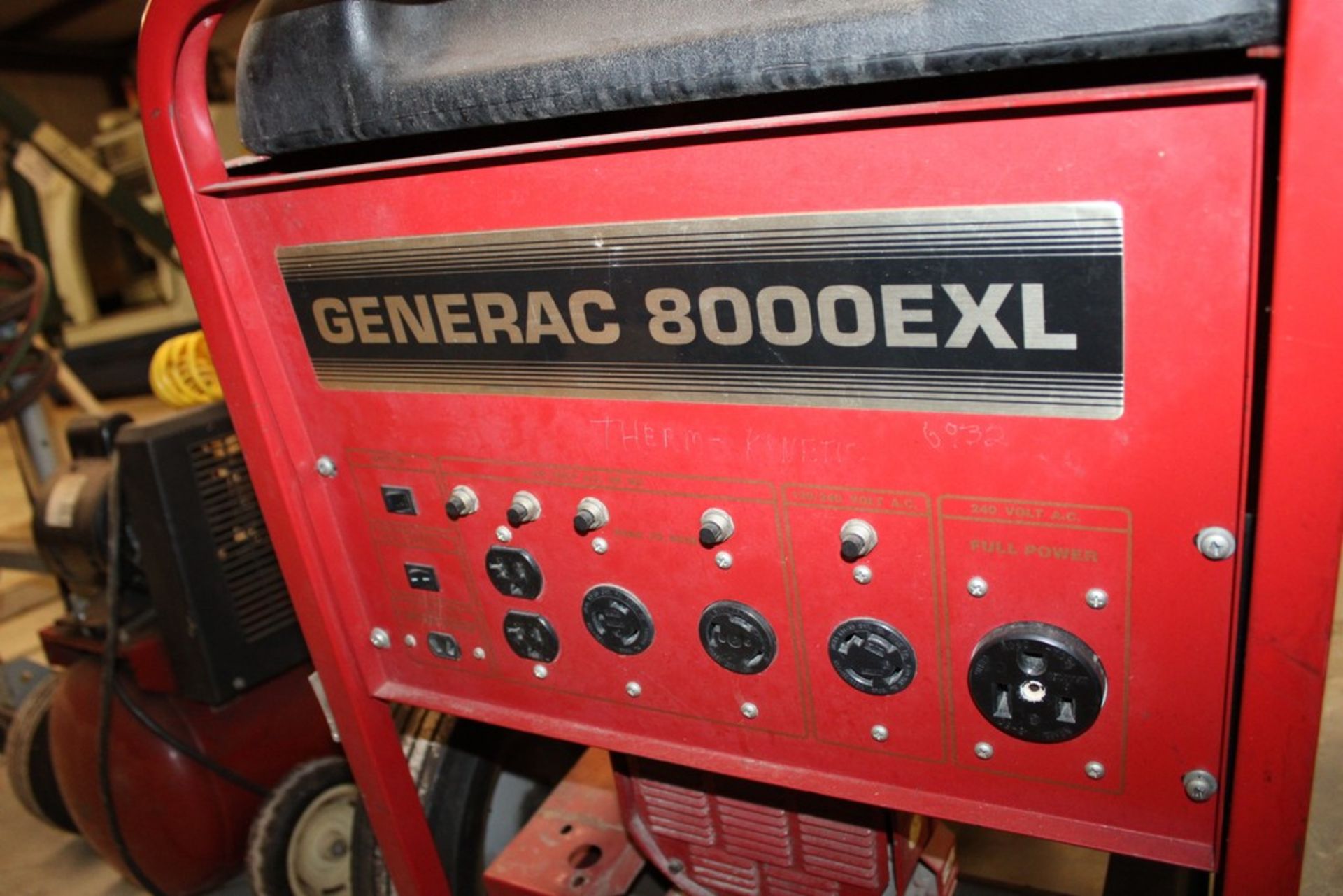 GENERAC 8000EXL 8,000 WATT GAS POWERED PORTABLE GENERATOR - Image 3 of 3