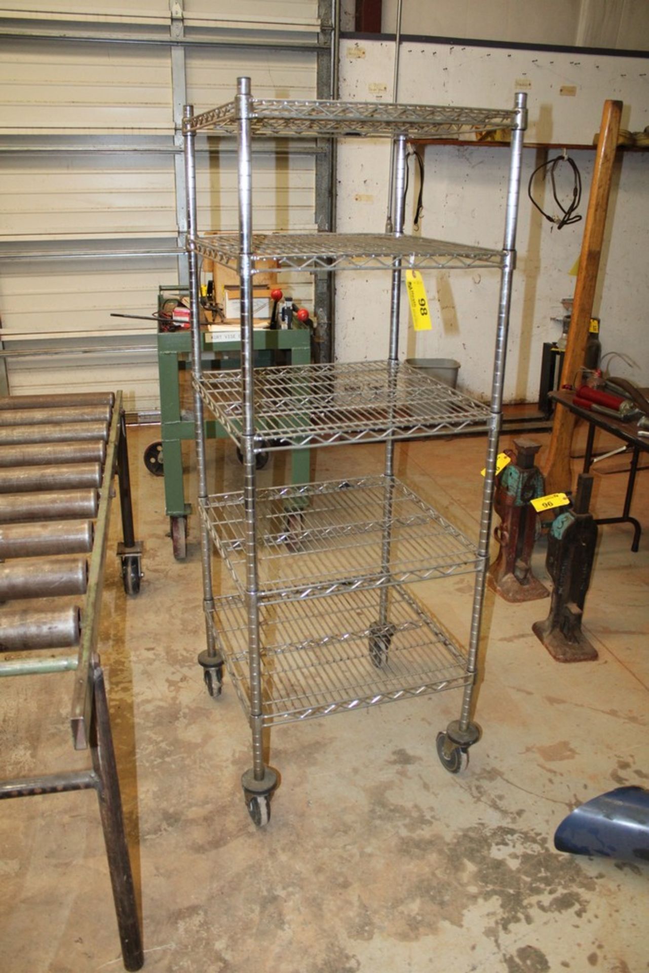 PORTABLE METRO STYLE WIRE SHELVING CART, 24" X 24" X 68"