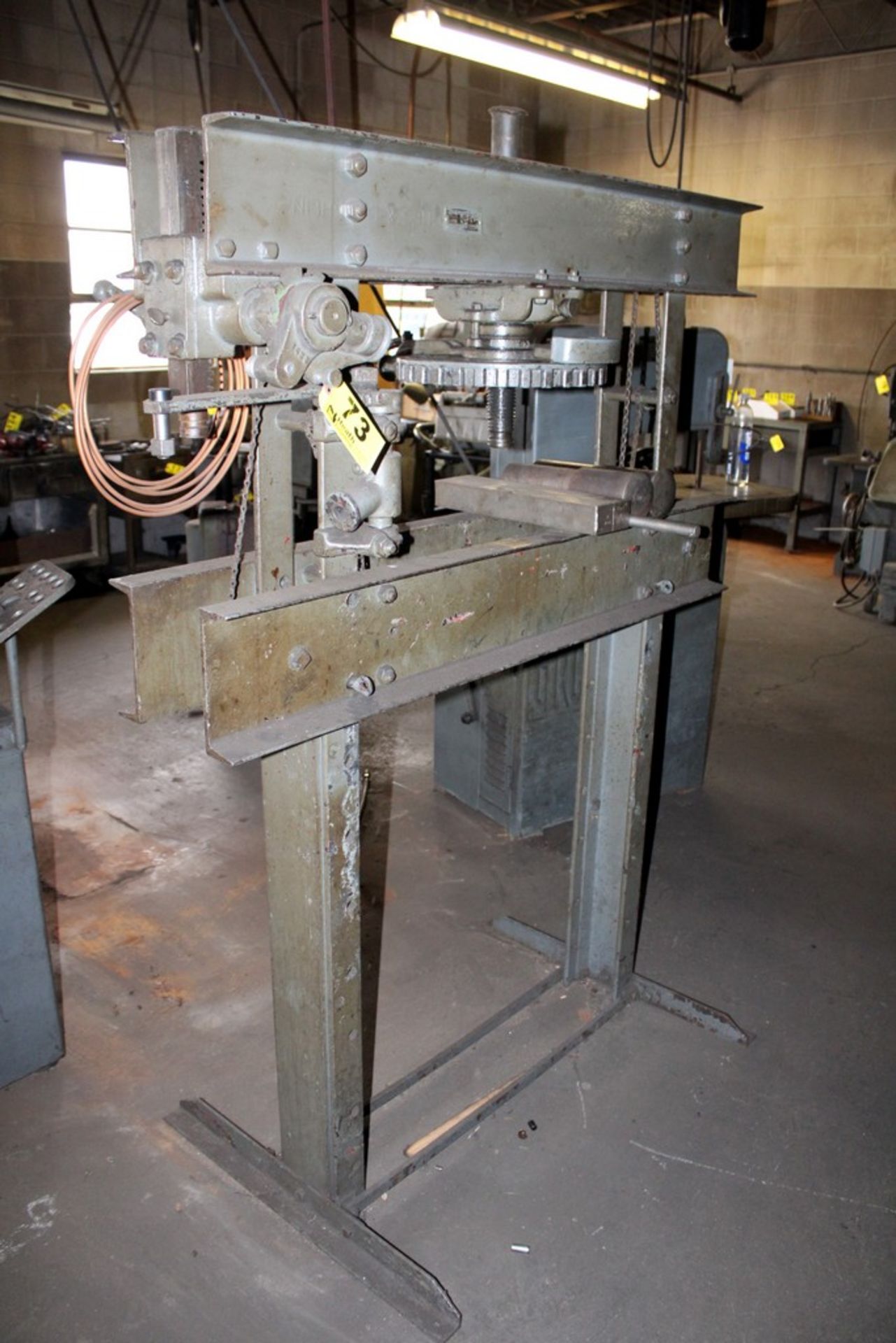 Manley 25 Ton H Frame Screw Press - 32" Between Frames - 11" Wide Manually Adjustable Bed,