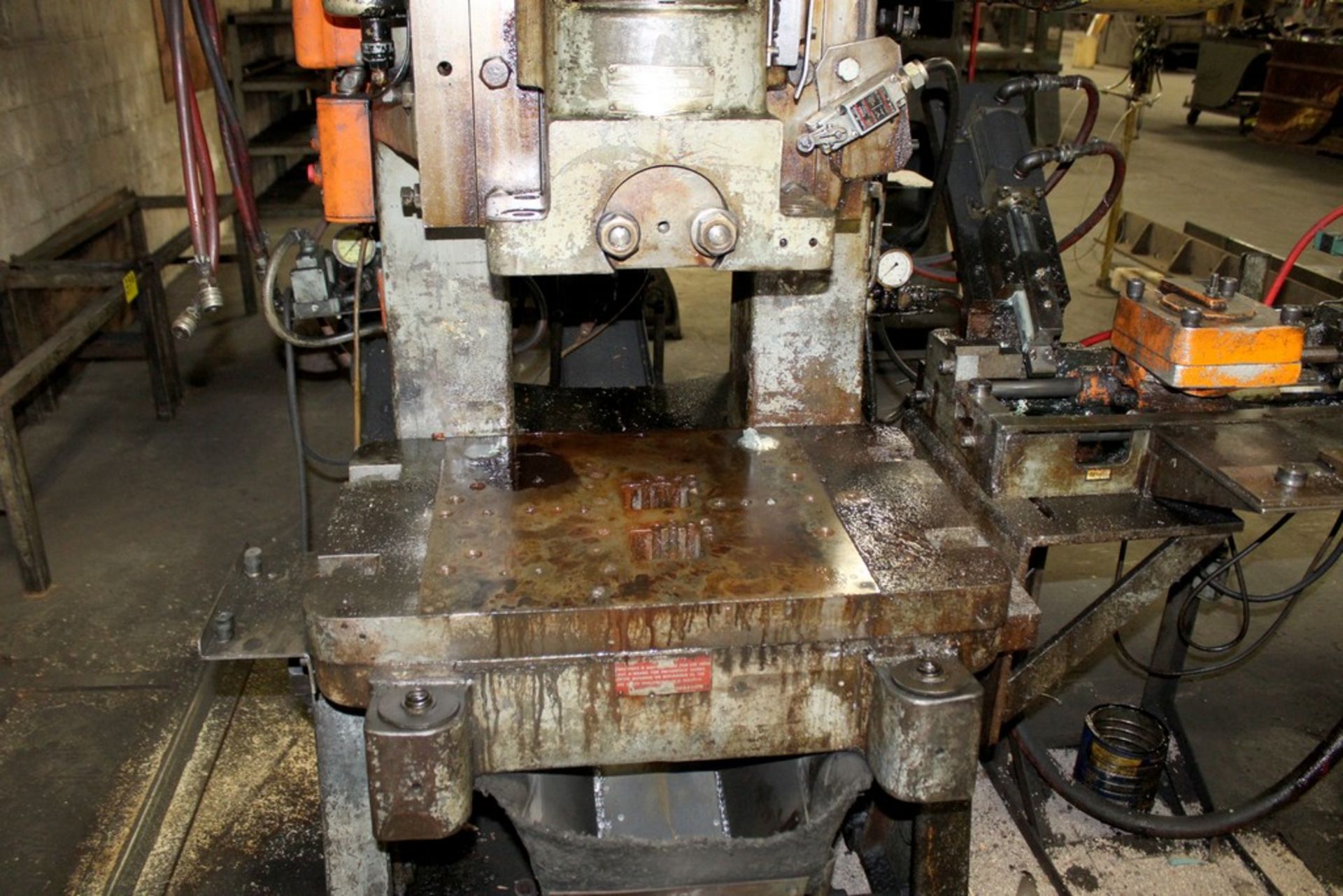 L&J Model No 60 Back Geared OBI Punch Press, 60 Ton - 4" Stroke - 30" x 18" Bed Area - 11" - Image 3 of 6