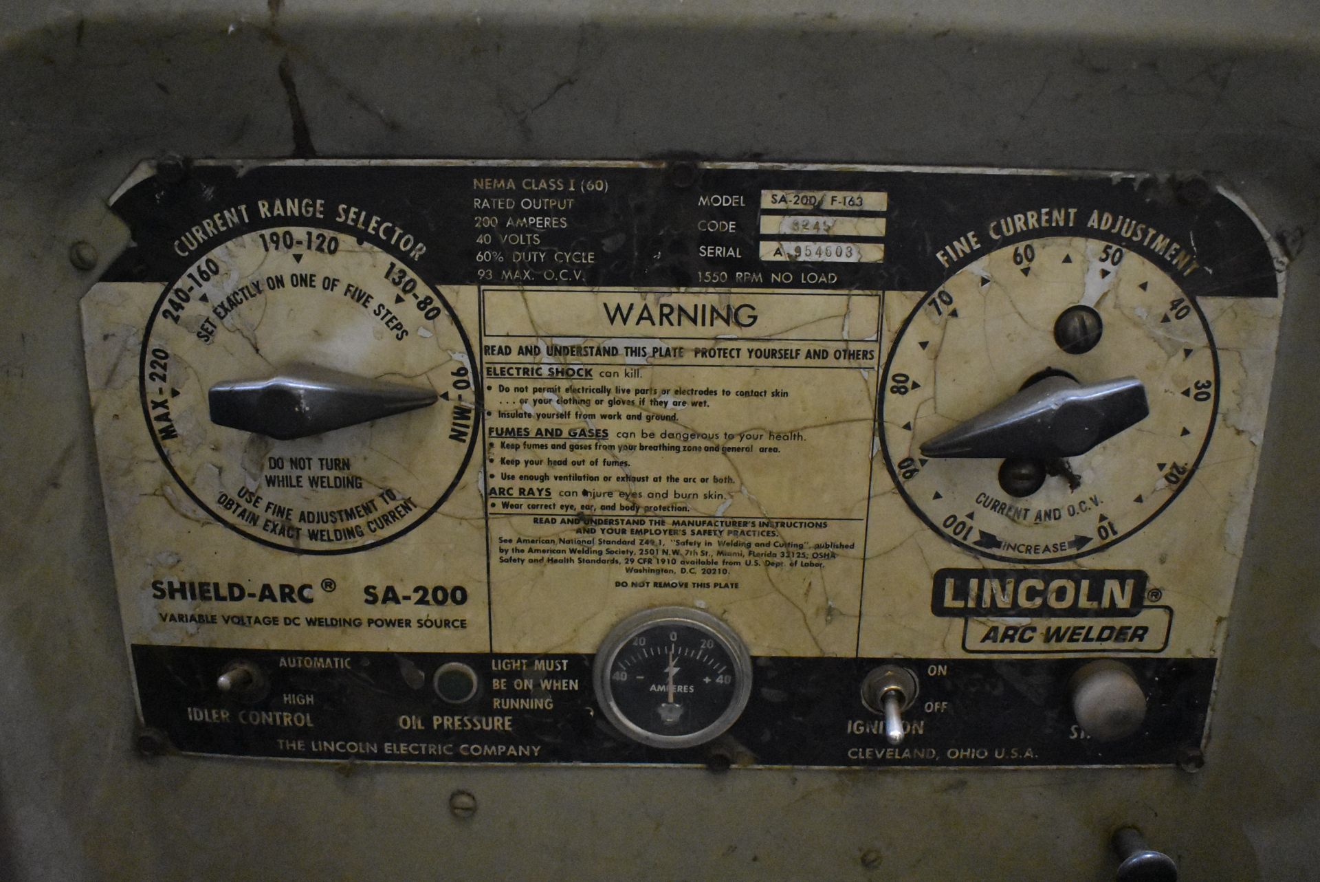 LINCOLN MODEL SA-200 F163 GAS POWERED ARC WELDER S/N A954603 WITH ELECTRIC START, FINE CURRENT - Image 3 of 15