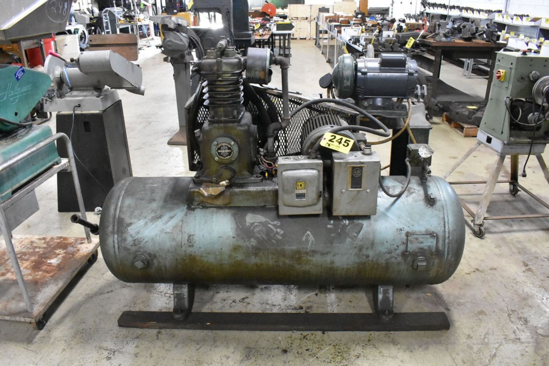 CURTIS 5HP HORIZONTAL TANK MOUNTED AIR COMPRESSOR 230/460V