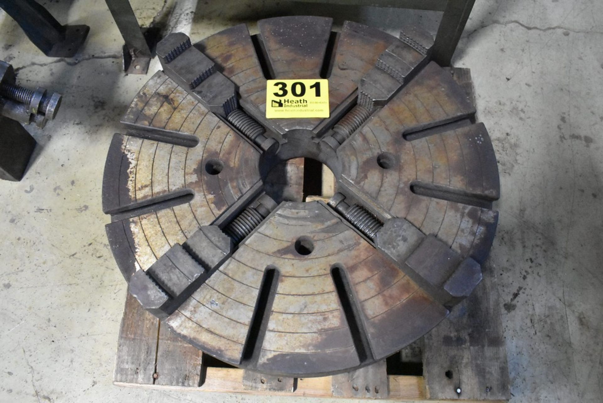 24" 4-JAW CHUCK