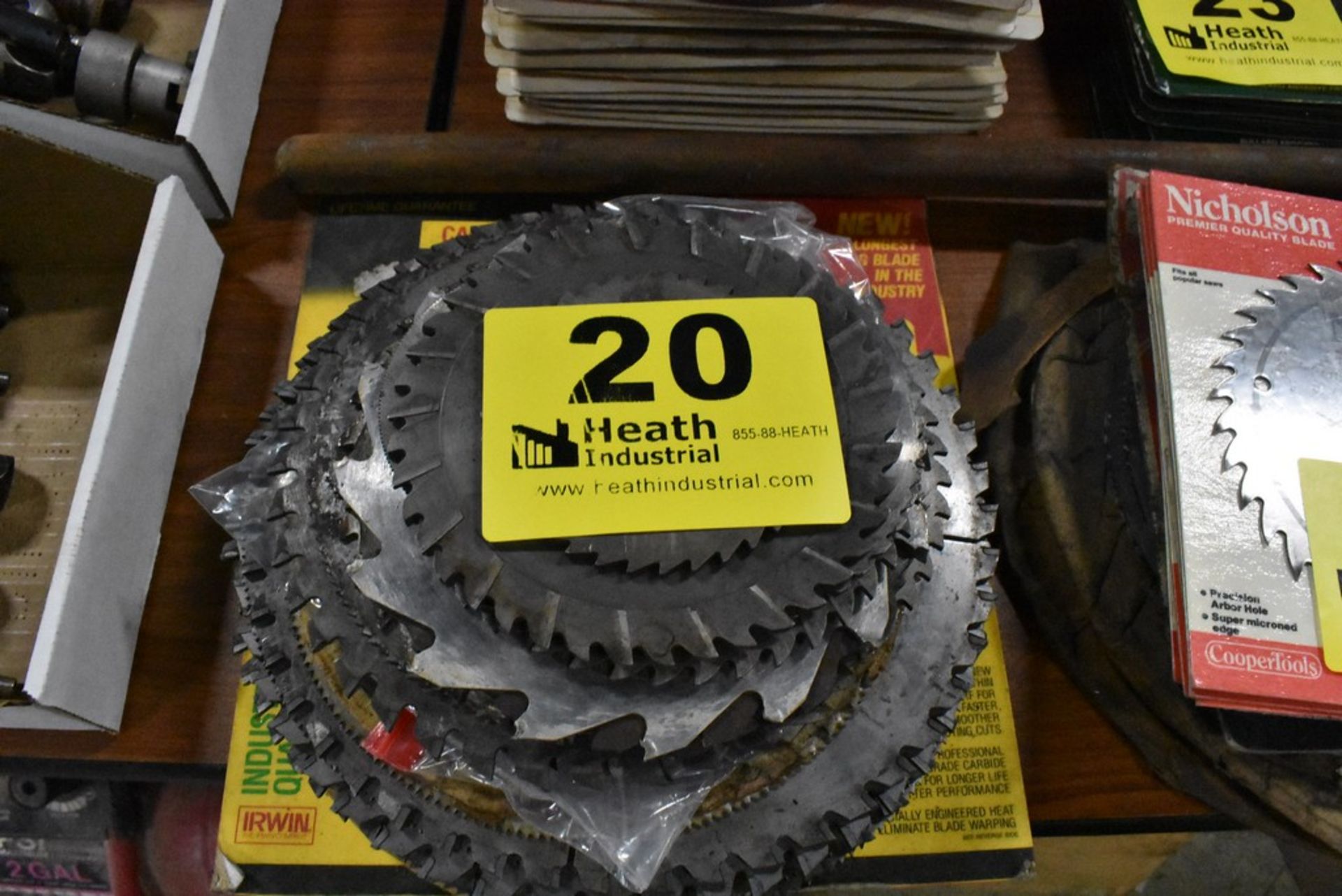 ASSORTED SAW BLADES (SOME APPEAR NEW)