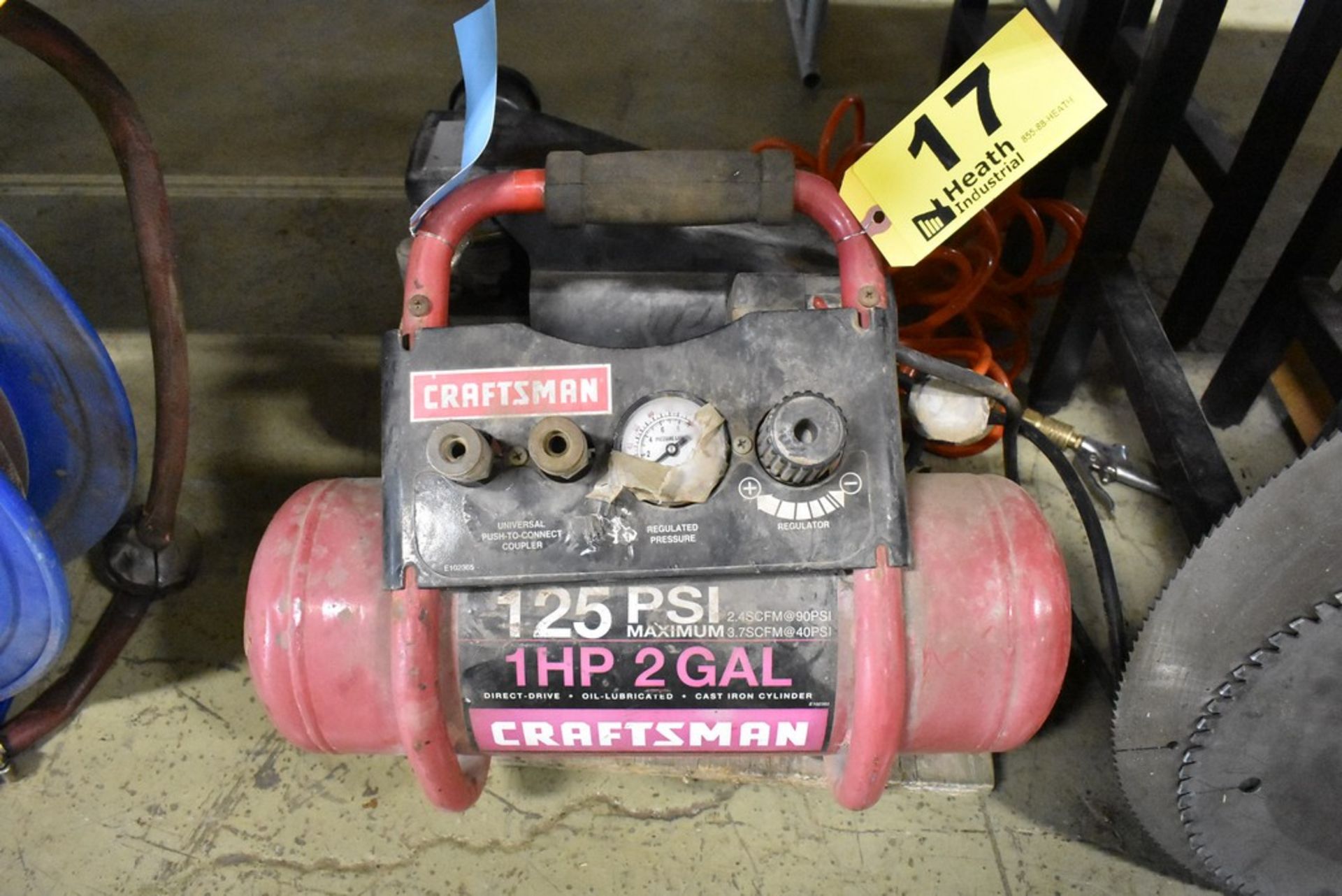 CRAFTSMAN 1 HP 2 GALLON PORTABLE AIR COMPRESSOR (NEEDS WORK)