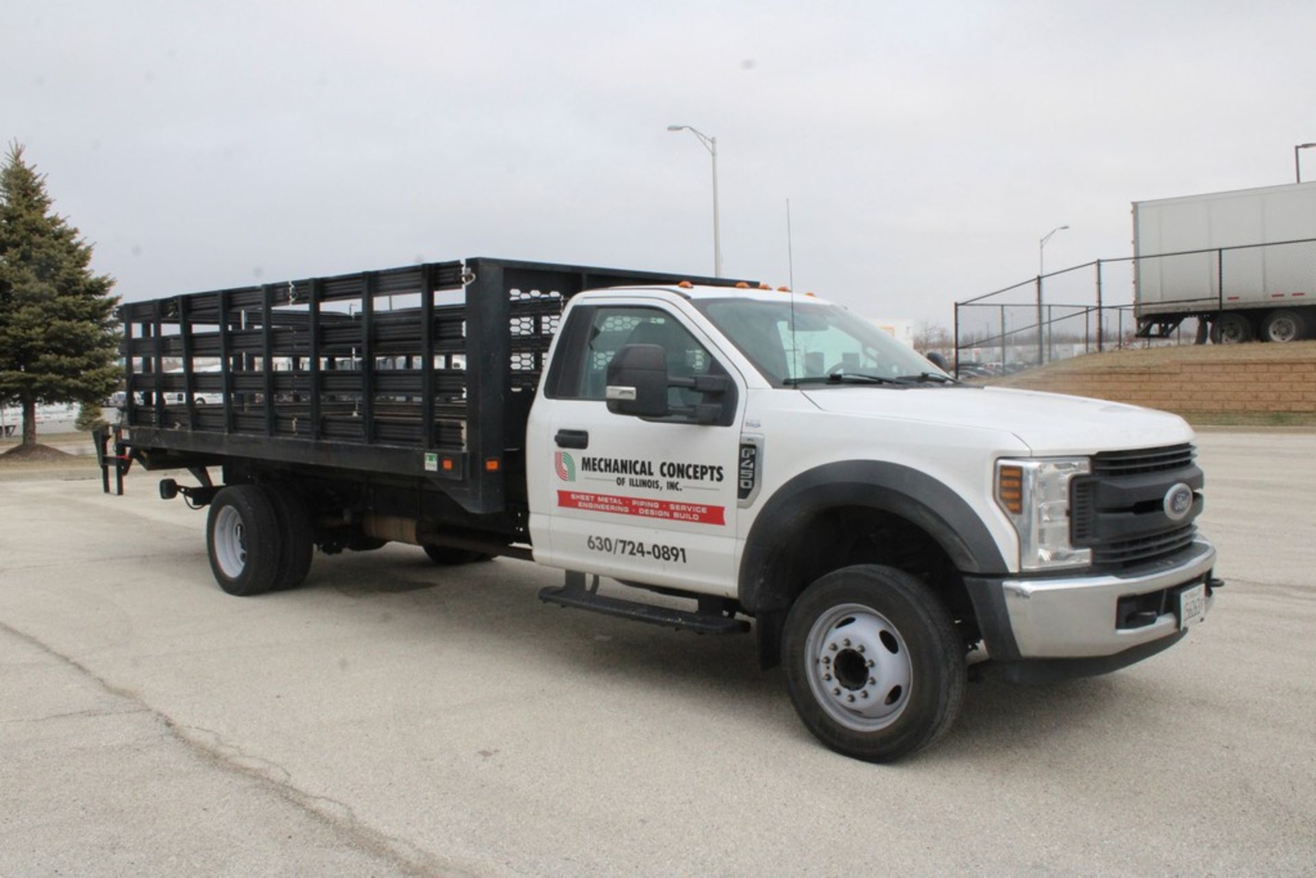 FORD MODEL F450XL 16' STAKE BED TRUCK - Image 6 of 13