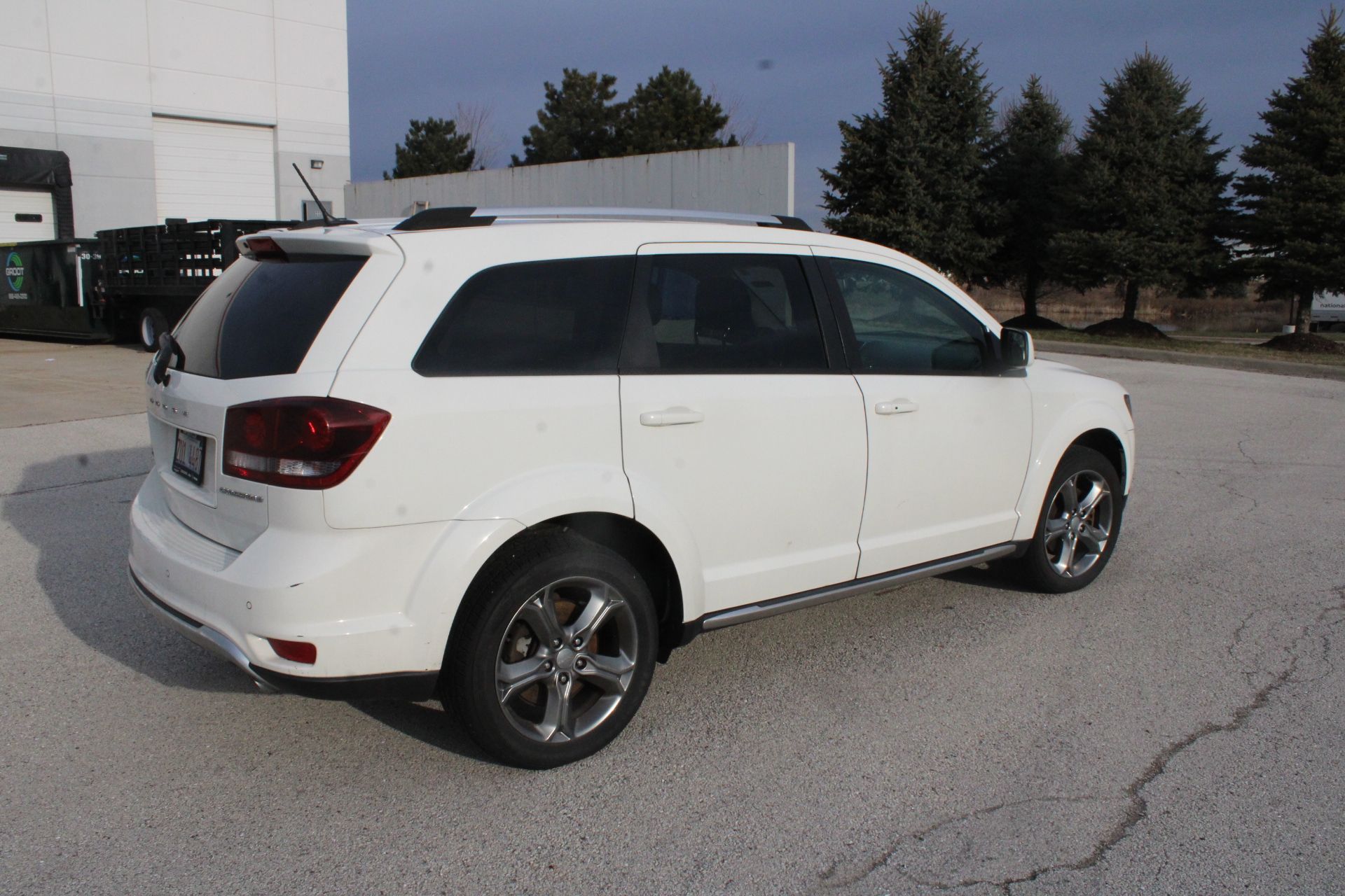 DODGE MODEL JOURNEY CROSSROAD SPORT UTILITY VEHICLE, VIN: 3C4PDDGG1HT608640 (NEW 2017), AUTOMATIC - Image 8 of 13