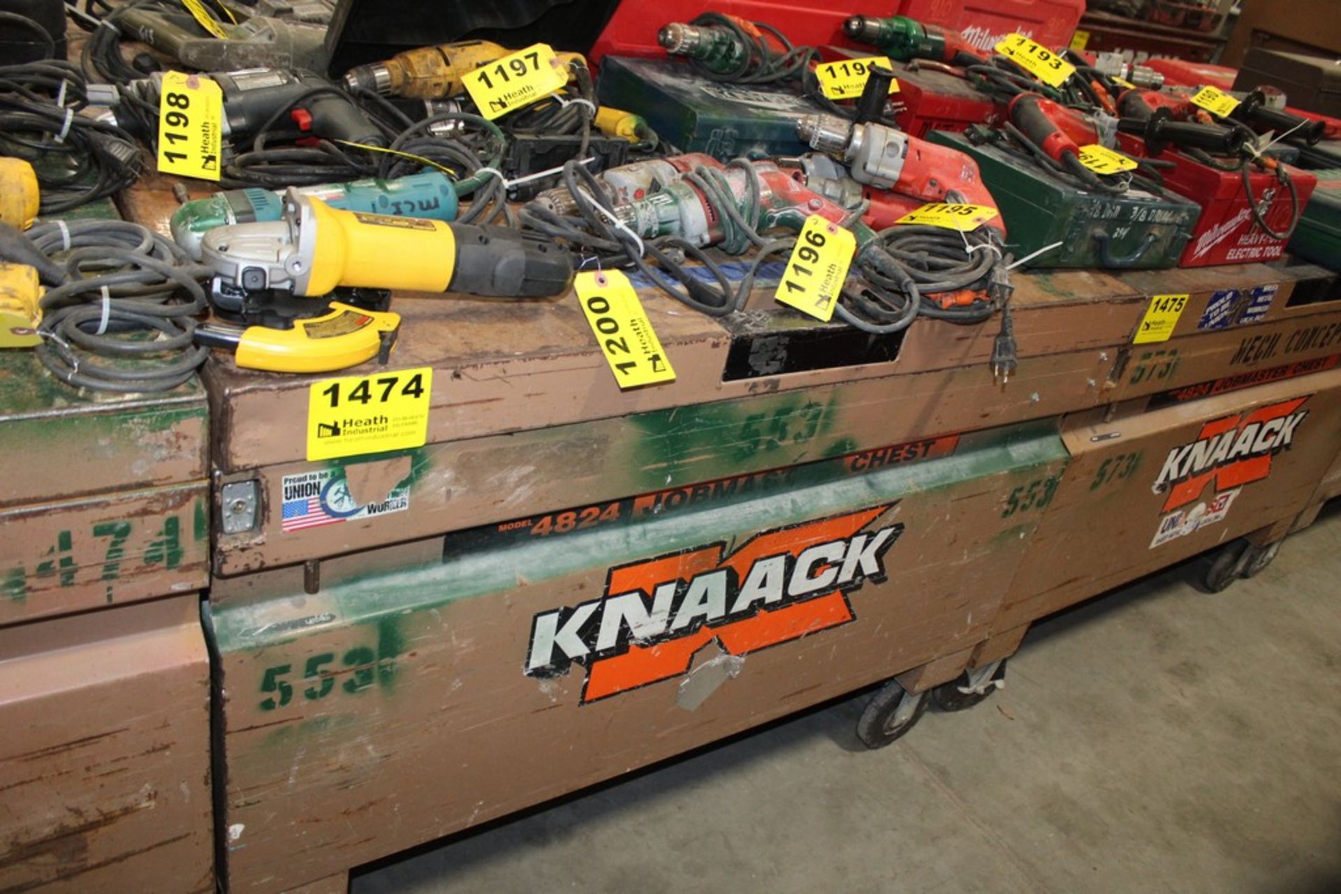 KNAACK 4824 PORTABLE GANG BOX, 48" X 24" X 25"