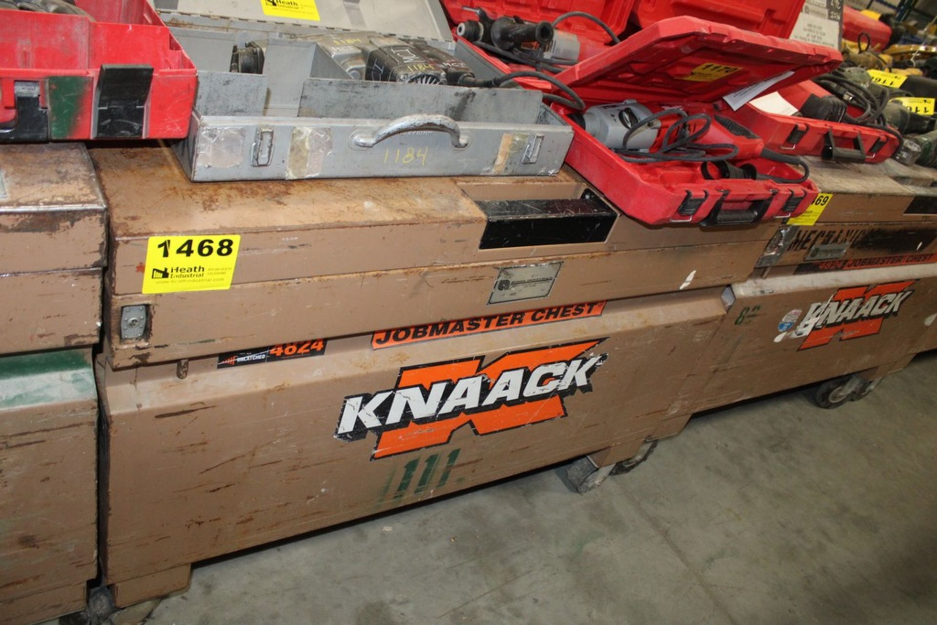 KNAACK 4824 PORTABLE GANG BOX, 48" X 24" X 25"