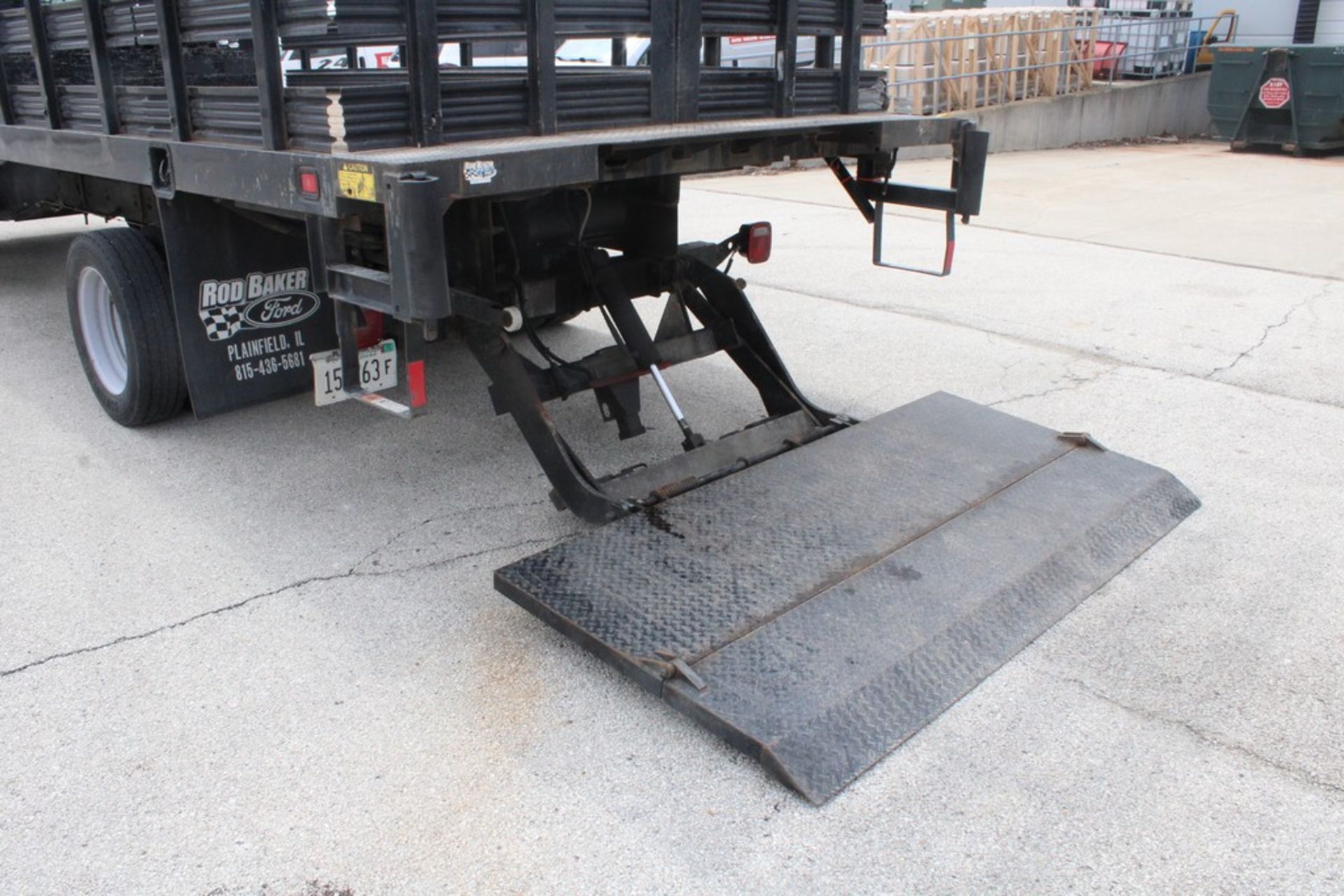 FORD MODEL F450XL 16' STAKE BED TRUCK - Image 11 of 13