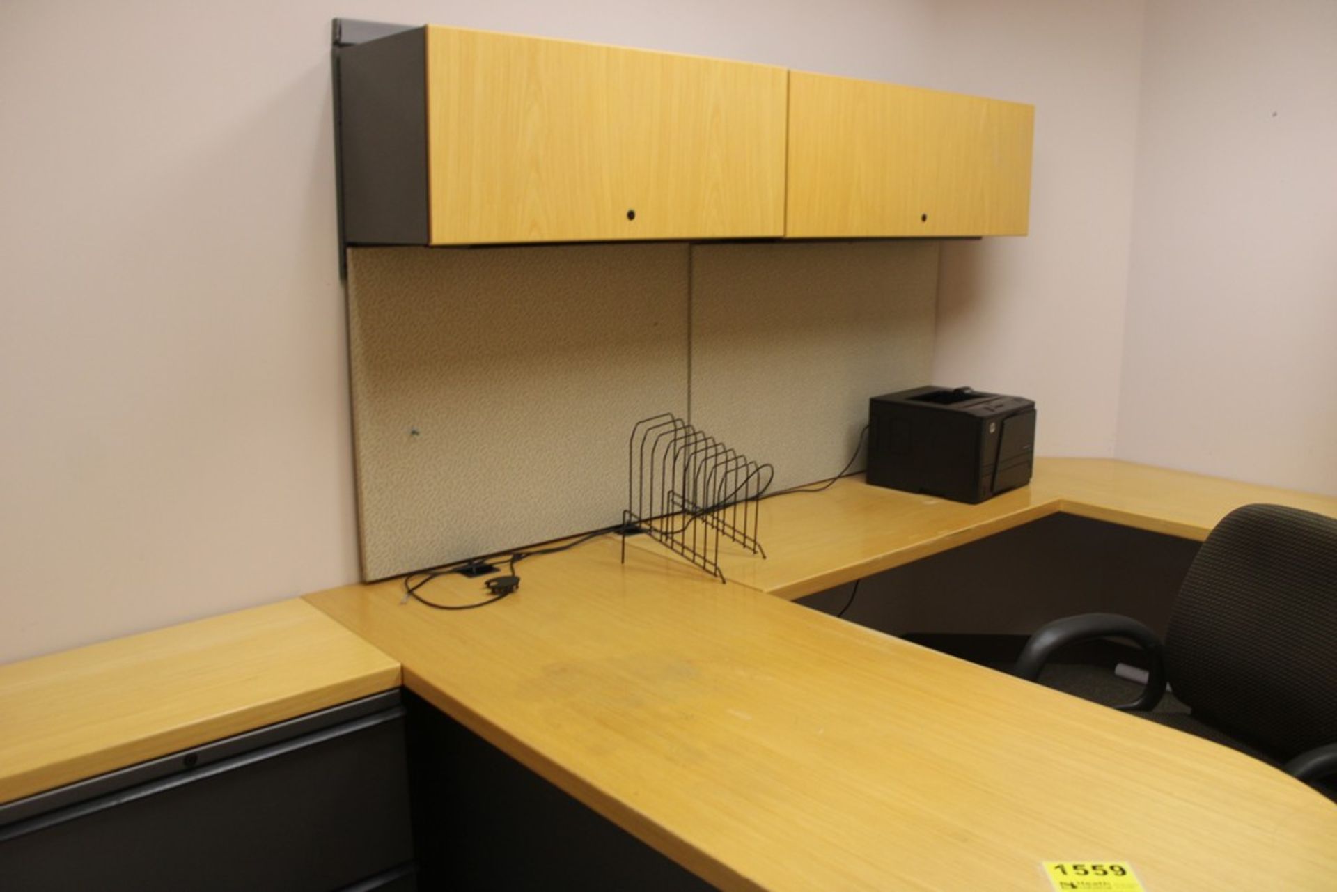 OFFICE FURNITURE, U-SHAPED DESK, 75" X 101" FOOTPRINT, WITH (2) TWO DRAWER LATERAL FILE CABINETS AND - Image 2 of 3