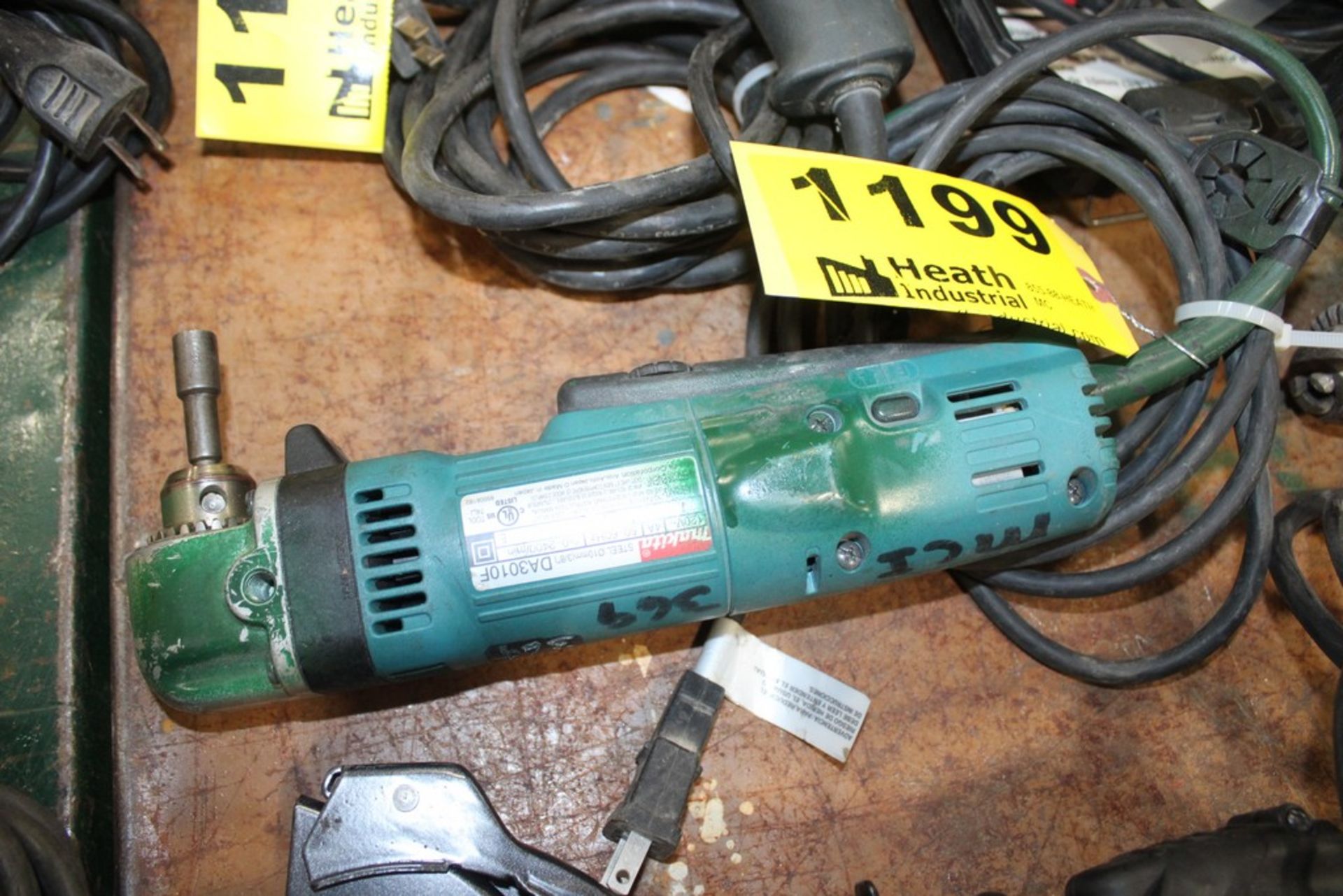 MAKITA MODEL DA3010F RIGHT ANGLE DRILL