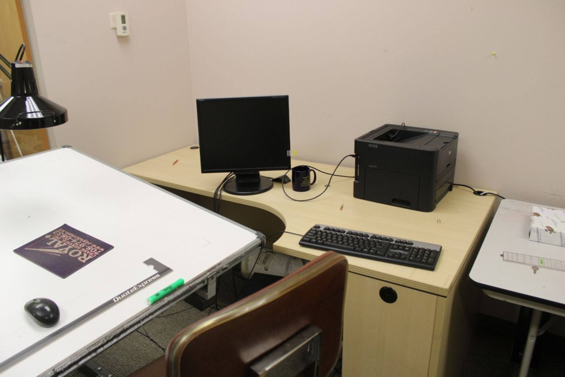 (2) L-SHAPED DESK WITH OVERHEADS, 72" X 77" FOOTPRINTAND CHAIR WITH CASTERS - Image 2 of 2