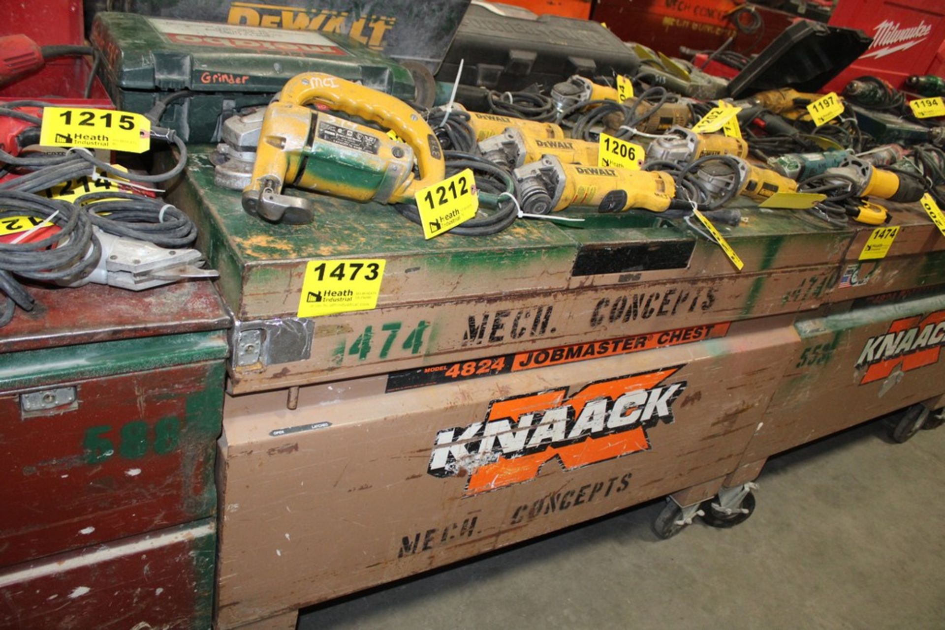 KNAACK 4824 PORTABLE GANG BOX, 48" X 24" X 25"