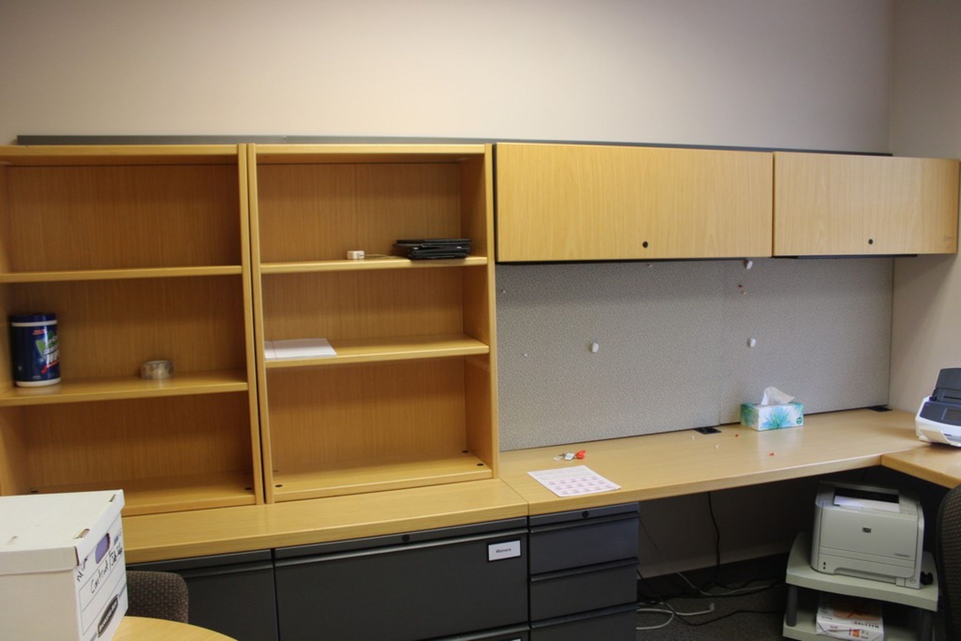 OFFICE FURNITURE, U-SHAPED DESK, 75" X 100" FOOTPRINT, WITH (2) TWO DRAWER LATERAL FILE CABINETS AND - Image 3 of 4