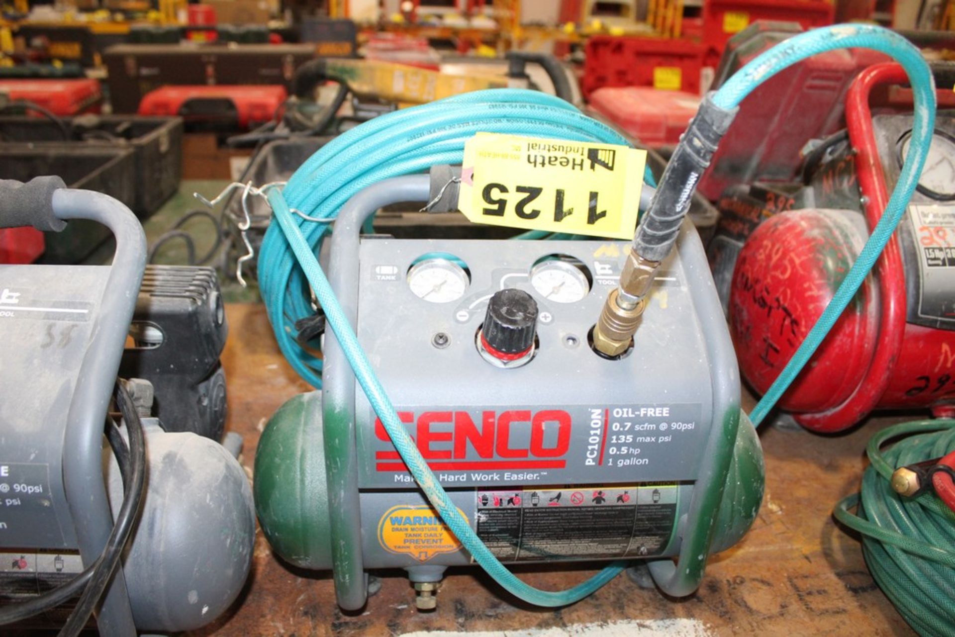 SENCO AIR COMPRESSOR, MODEL PC1010N, 1/2HP, 1.4 CFM, 1 GAL., 135PSI