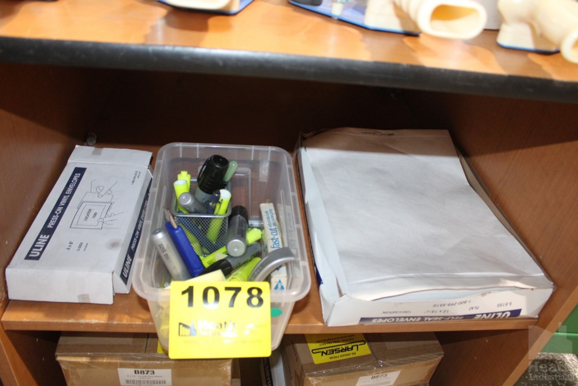 ASSORTED SHIPPING SUPPLIES UNDER DESK - Image 2 of 3