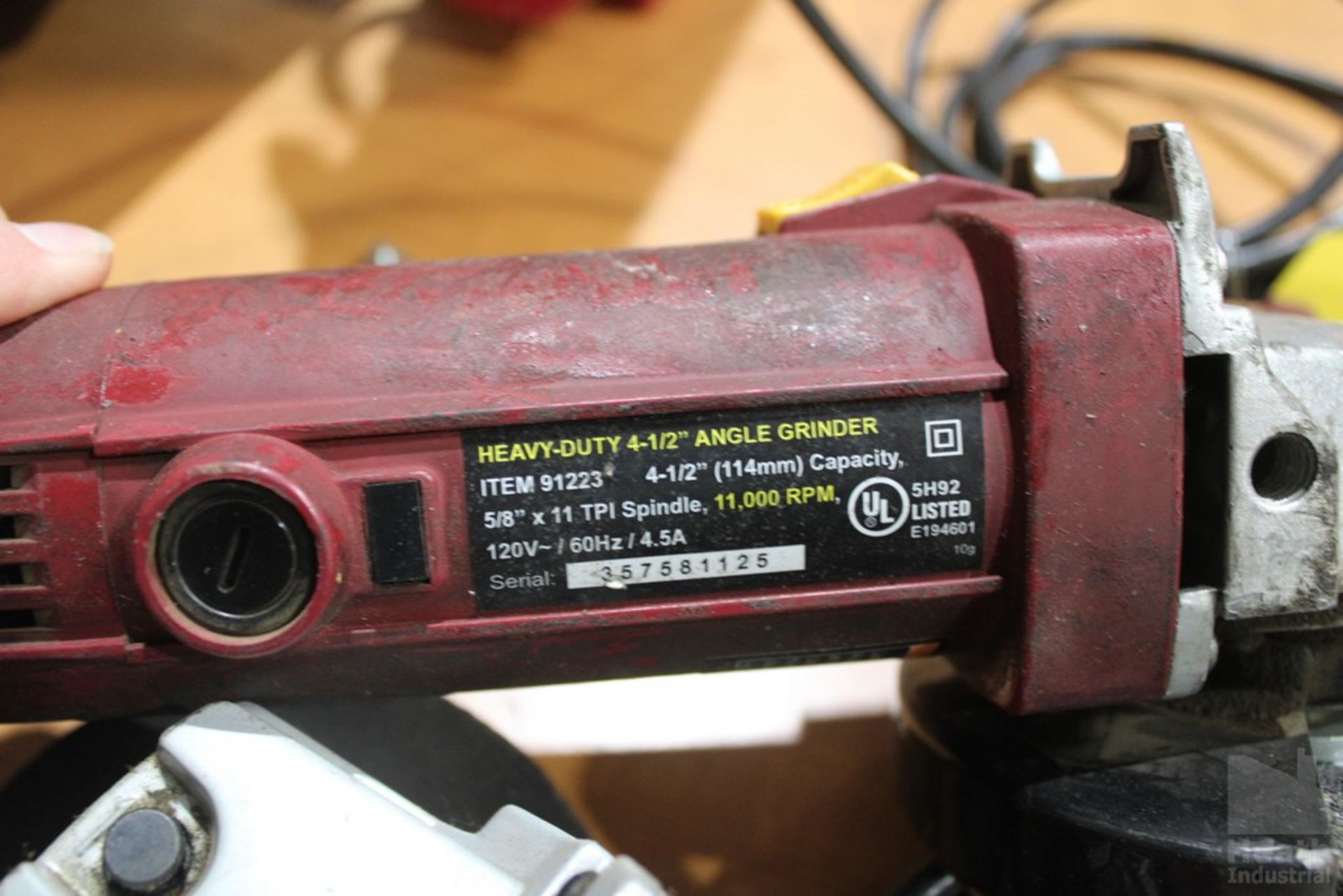 CHICAGO ELECTRIC 4-1/2" RIGHT ANGLE GRINDER - Image 2 of 2