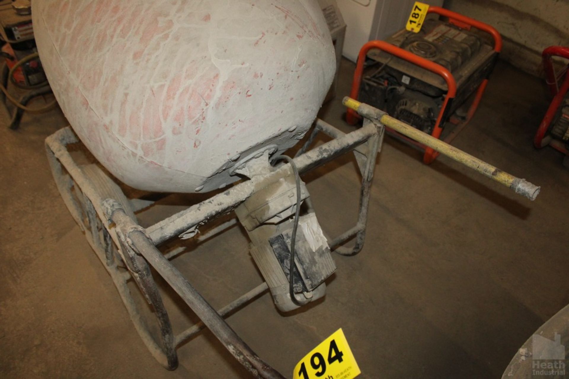 PORTABLE MORTAR MIXER WITH ELECTRIC MOTOR - Image 3 of 3
