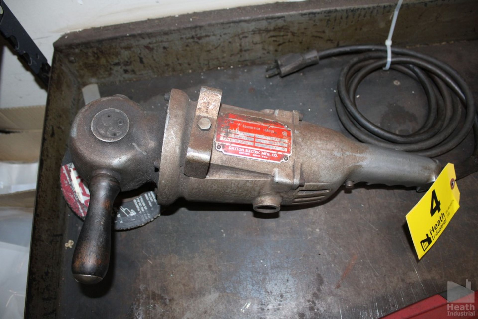 DAYTON 7" PRODUCTION SANDER