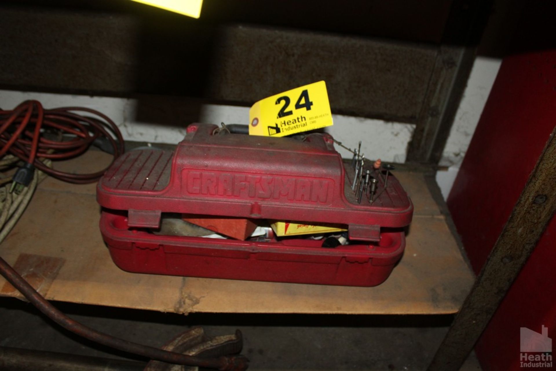 TOOL BOX WITH LARGE QTY OF GRINDING BITS