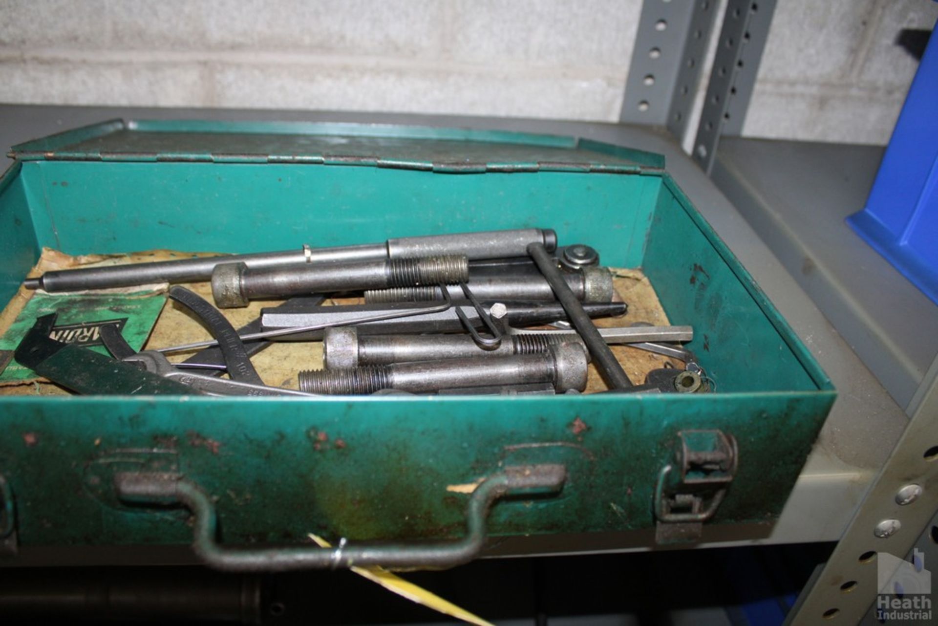TOOLBOX WITH ASSORTED TOOLS