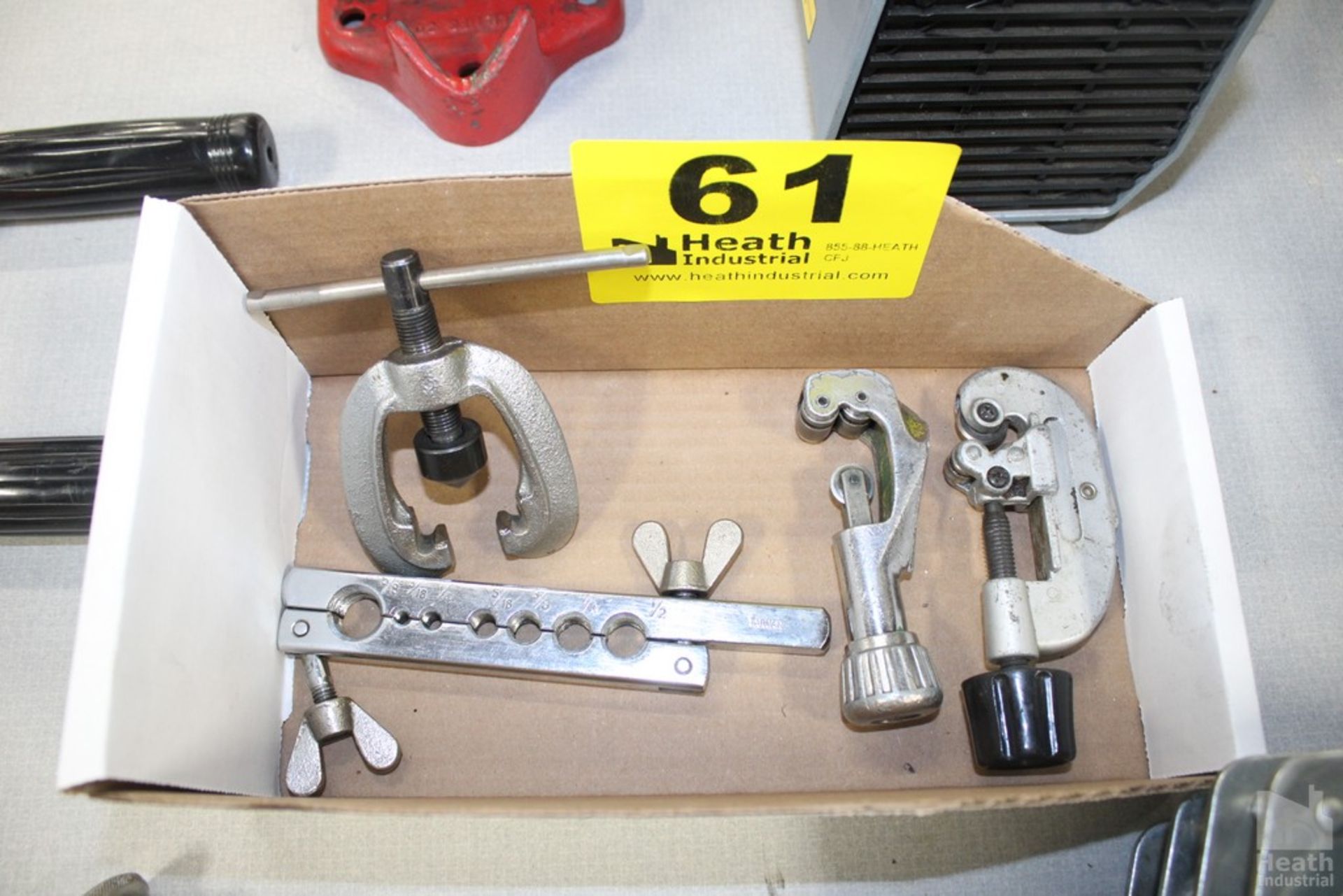 FLARING TOOL AND TWO ASSORTED PIPE CUTTERS IN BOX