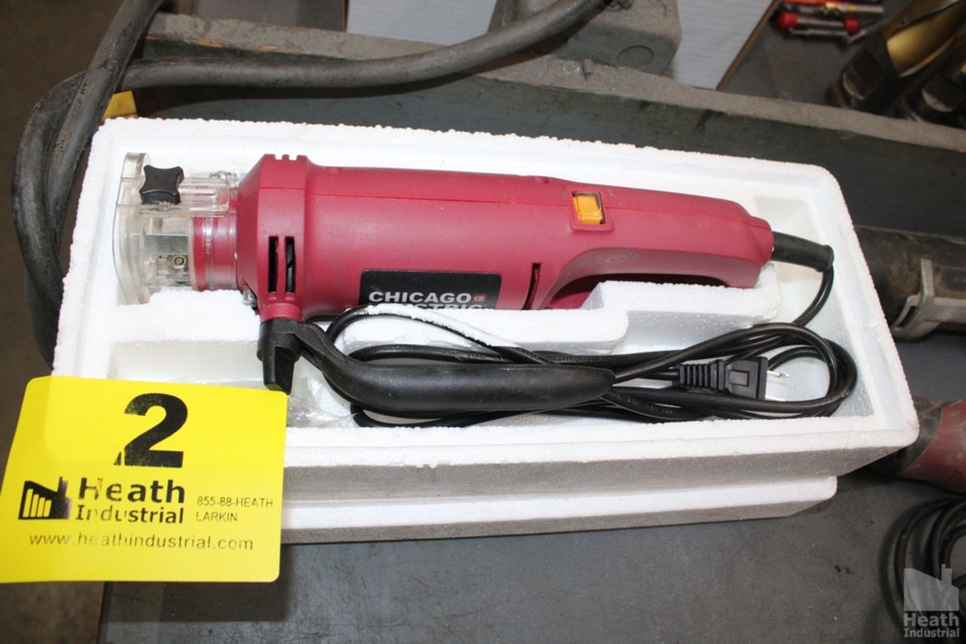 CHICAGO NO. 42831 ELECTRIC CUTOUT TOOL (APPEARS NEW)