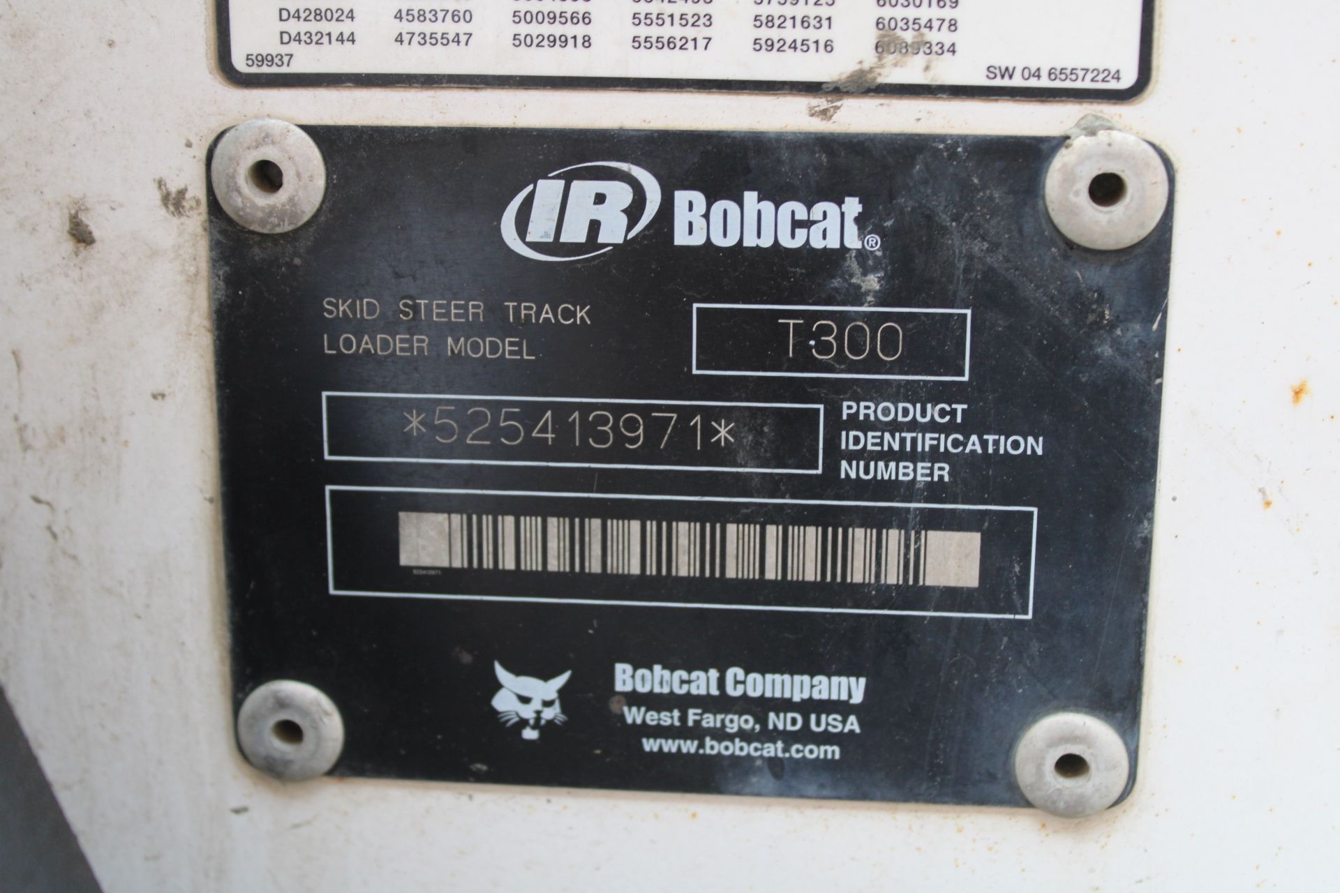 BOBCAT T300 TRACK SKID STEER LOADER, 4-CYL DIESEL, GP BUCKET, AUXILIARY HYDRAULICS, HIGH FLOW, - Image 6 of 13
