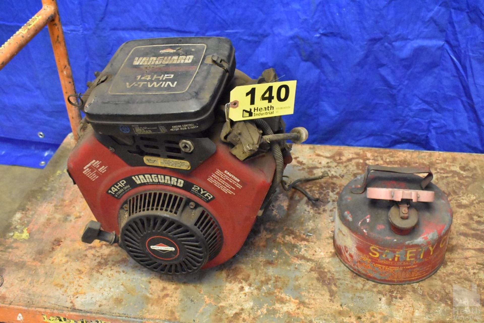 BRIGGS AND STRATTON 14 HP GAS ENGINE WITH GAS CAN