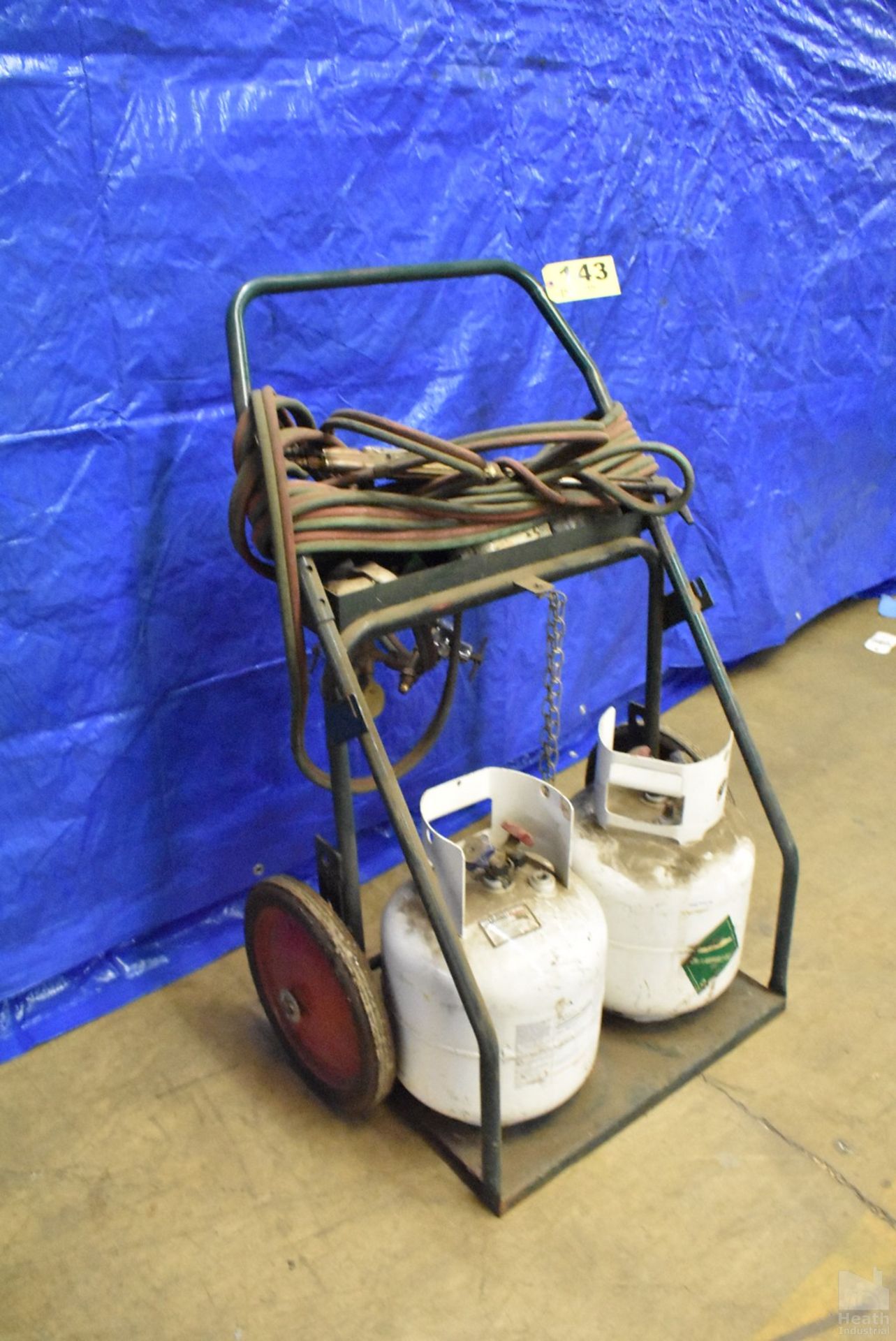 PORTABLE TWO TANK TORCH CART WITH HOSE REGULATORS TORCH - Image 2 of 2