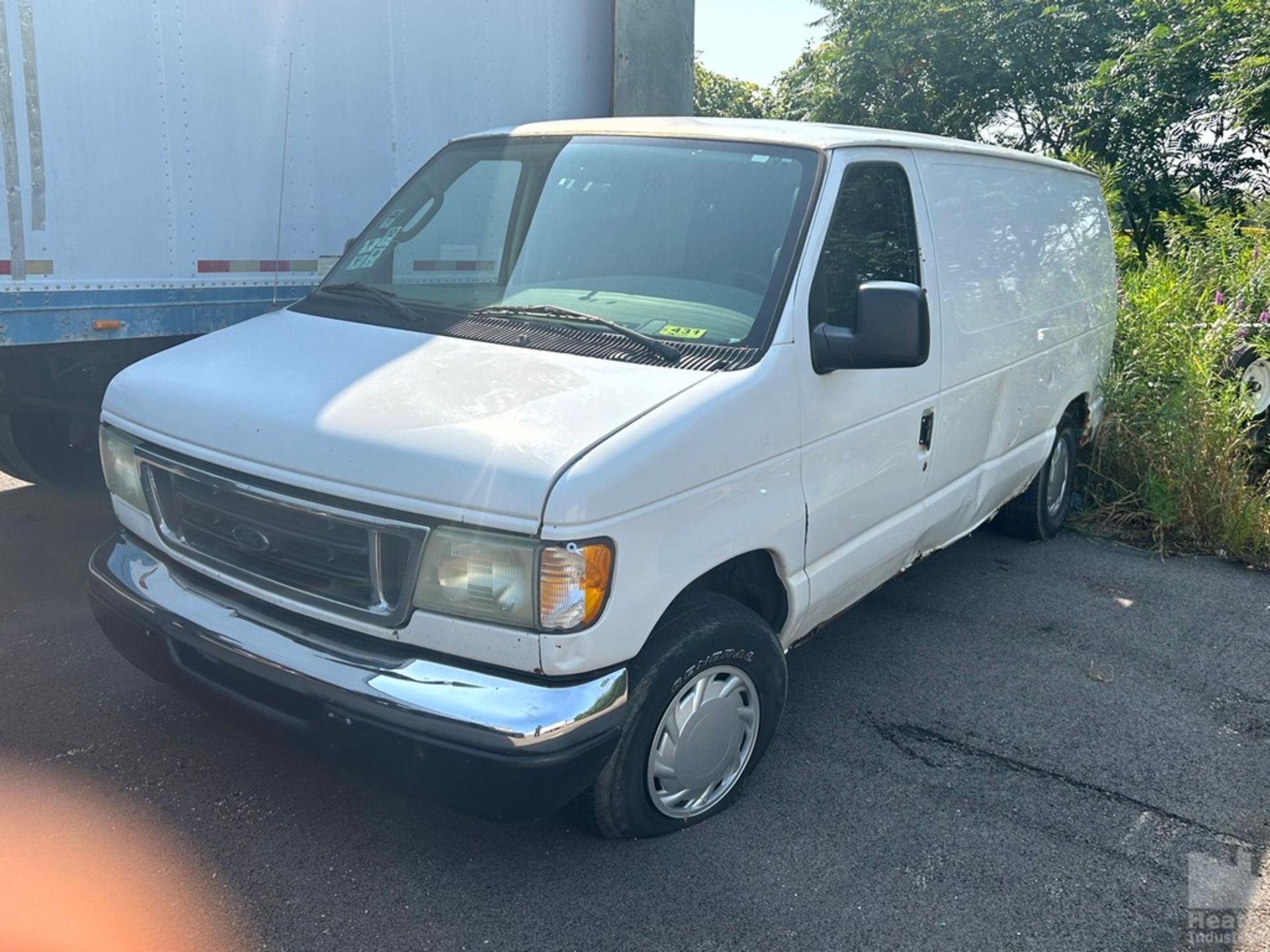 2002 FORD E150 VAN VIN: 1FTRE14253HA58959 369, 389 MILES V6 GAS 2WD NOT RUNNING WITH TITLE AND KEYS
