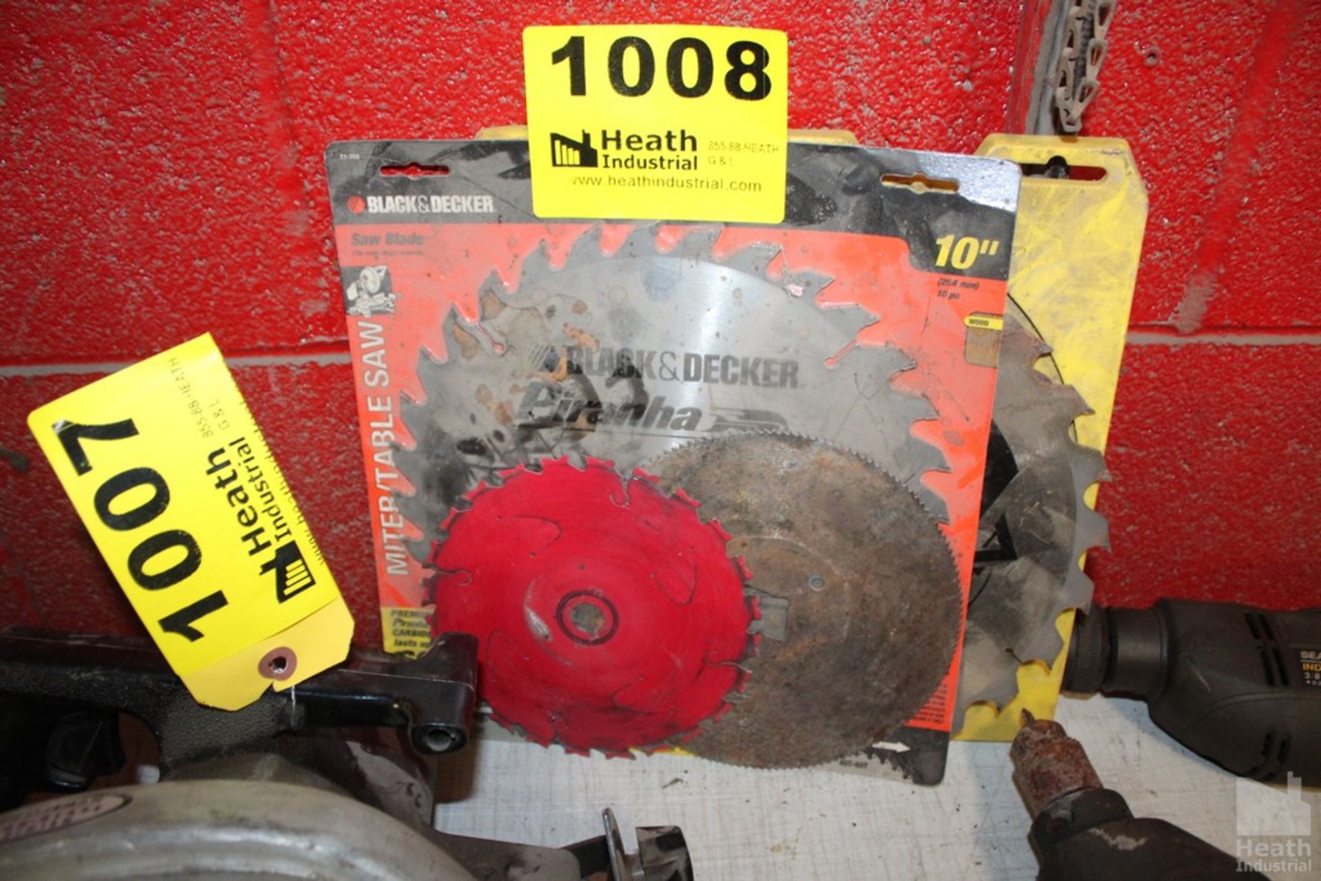 ASSORTED SAW BLADES