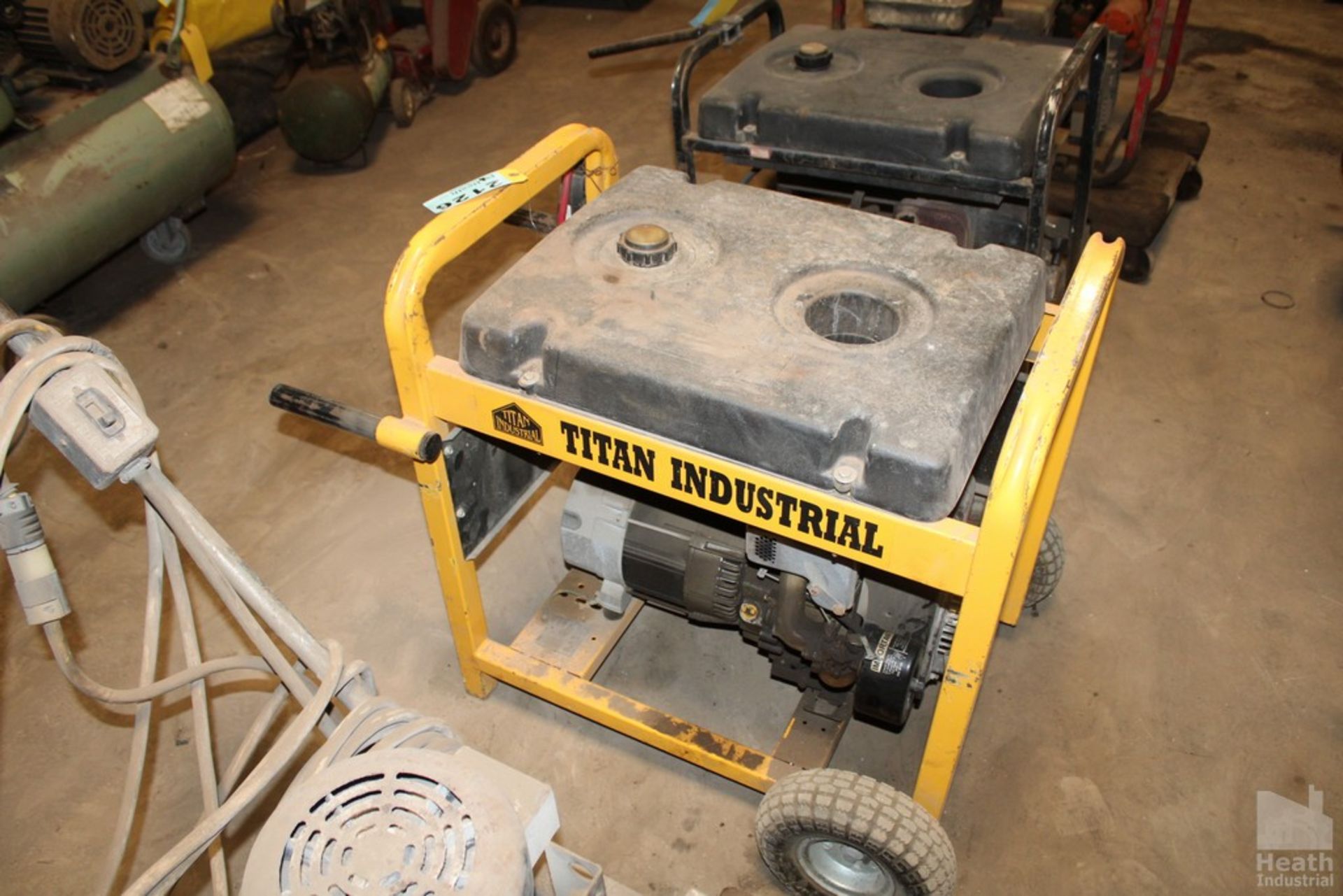 TITAN 6250 GENERATOR WITH TECUMSEH 10 HP ENGINE