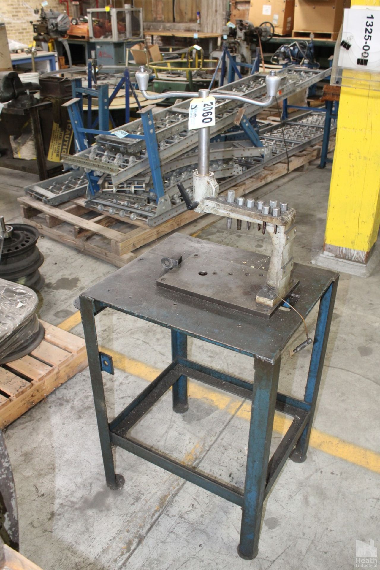 HAND TAPPER WITH COLLETS WITH STAND