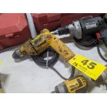 DEWALT DW-106 3/8" VARIABLE SPEED REVERSING KEYLESS ELECTRIC DRILL