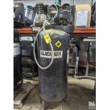 BLACK MAX MODEL B600BPL60V 6 HP VERTICAL TANK MOUNTED AIR COMPRESSOR