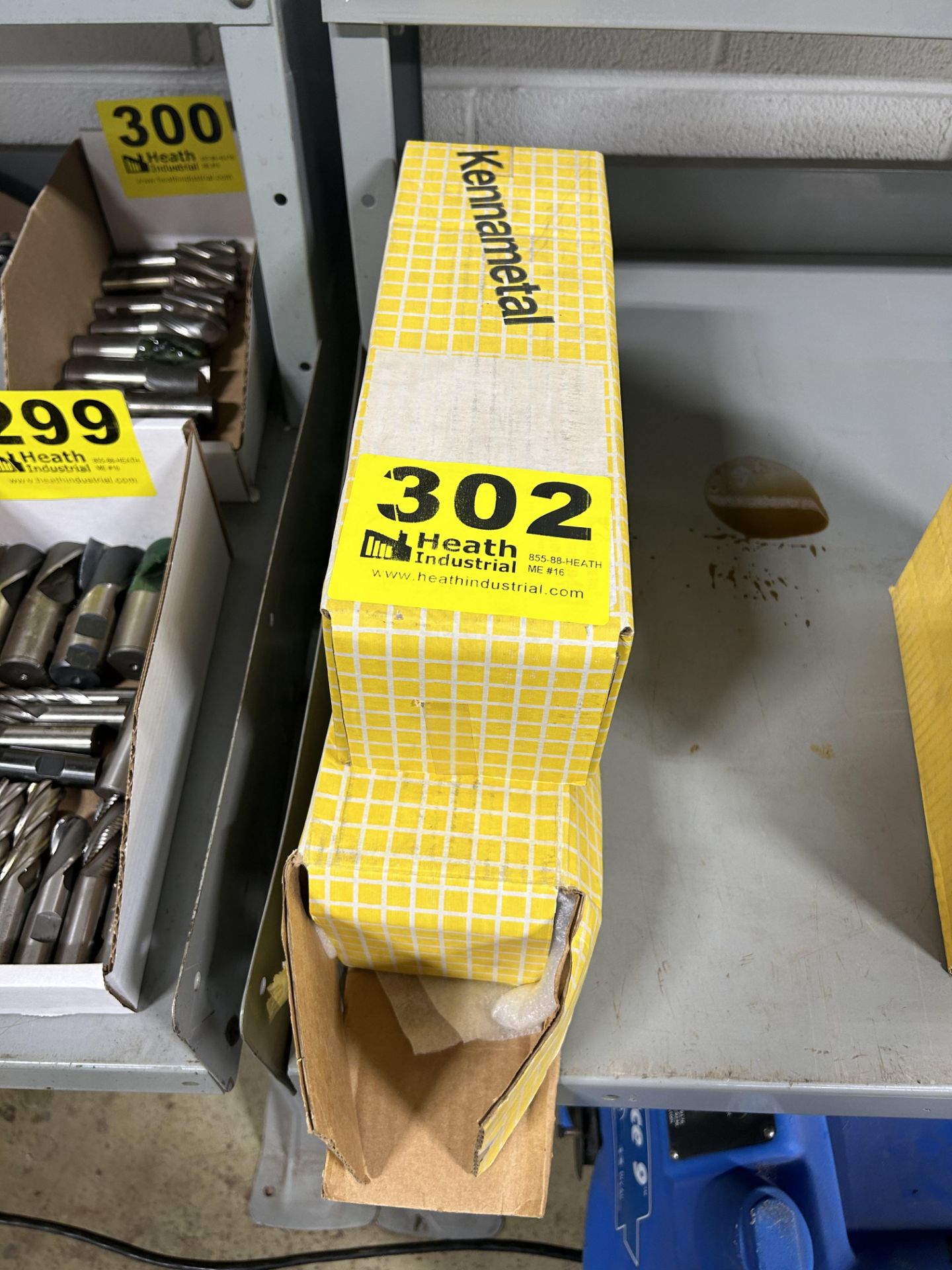 (2) KENNAMETAL MODEL3CZ18 CV50 ADAPTERS (NEW IN BOX)