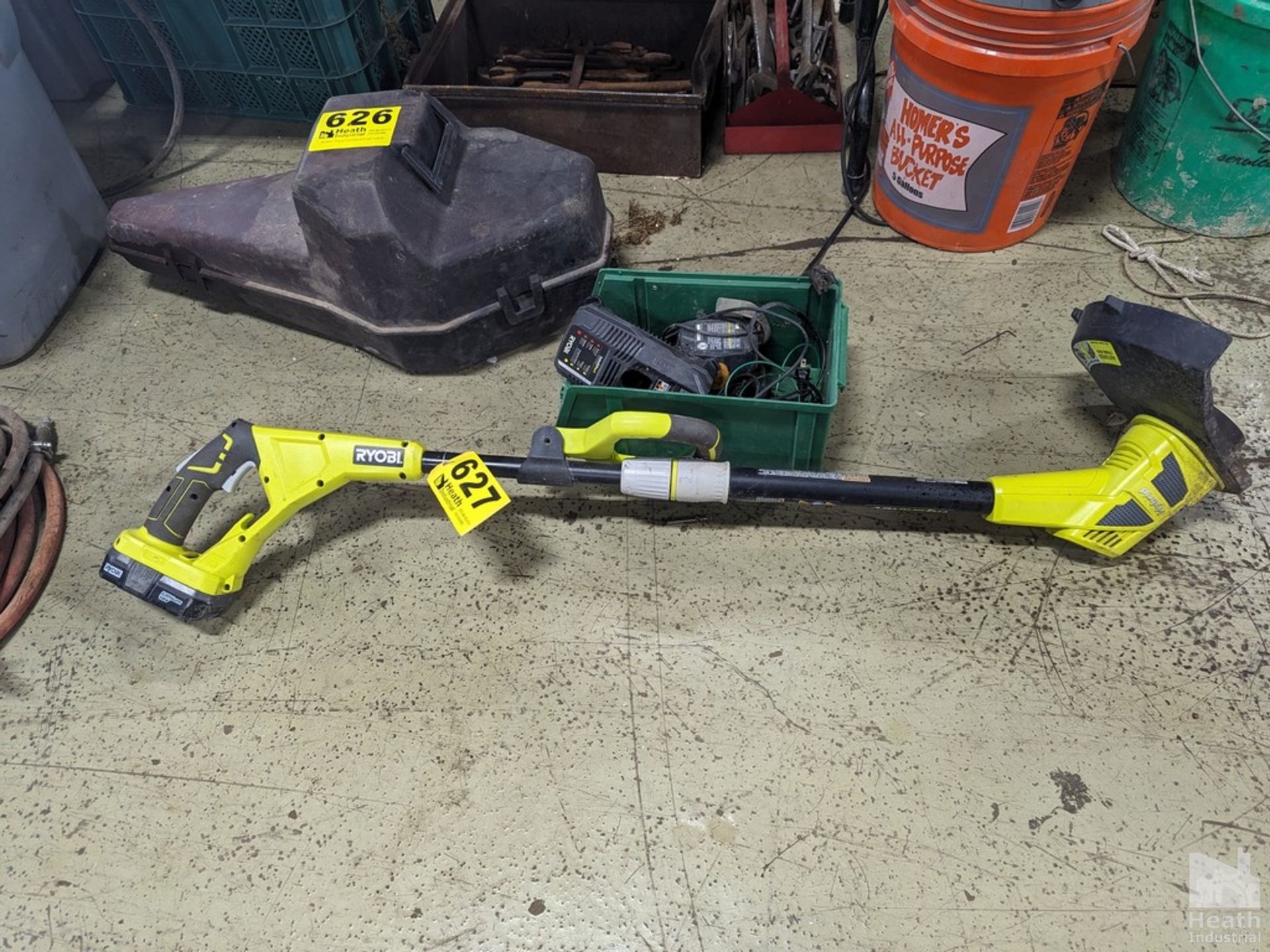 RYOBI CORDLESS WEED WACKER WITH BATTERY & CHARGER