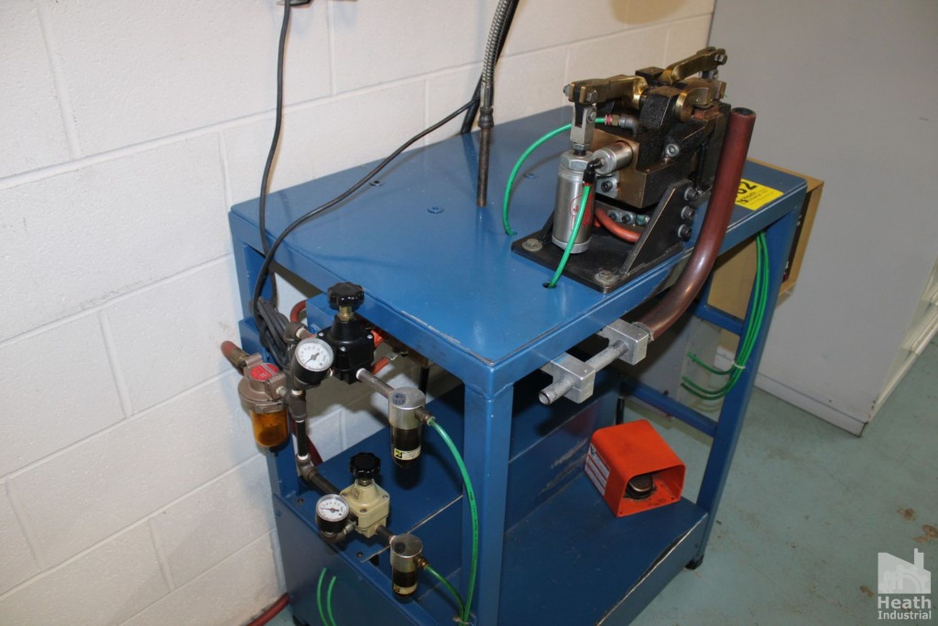 ROMAN 15 KVA BENCH MOUNTED WELDER WITH ENTRON MODEL EN1000 POWER SUPPLY & CONTROLS - Image 4 of 5