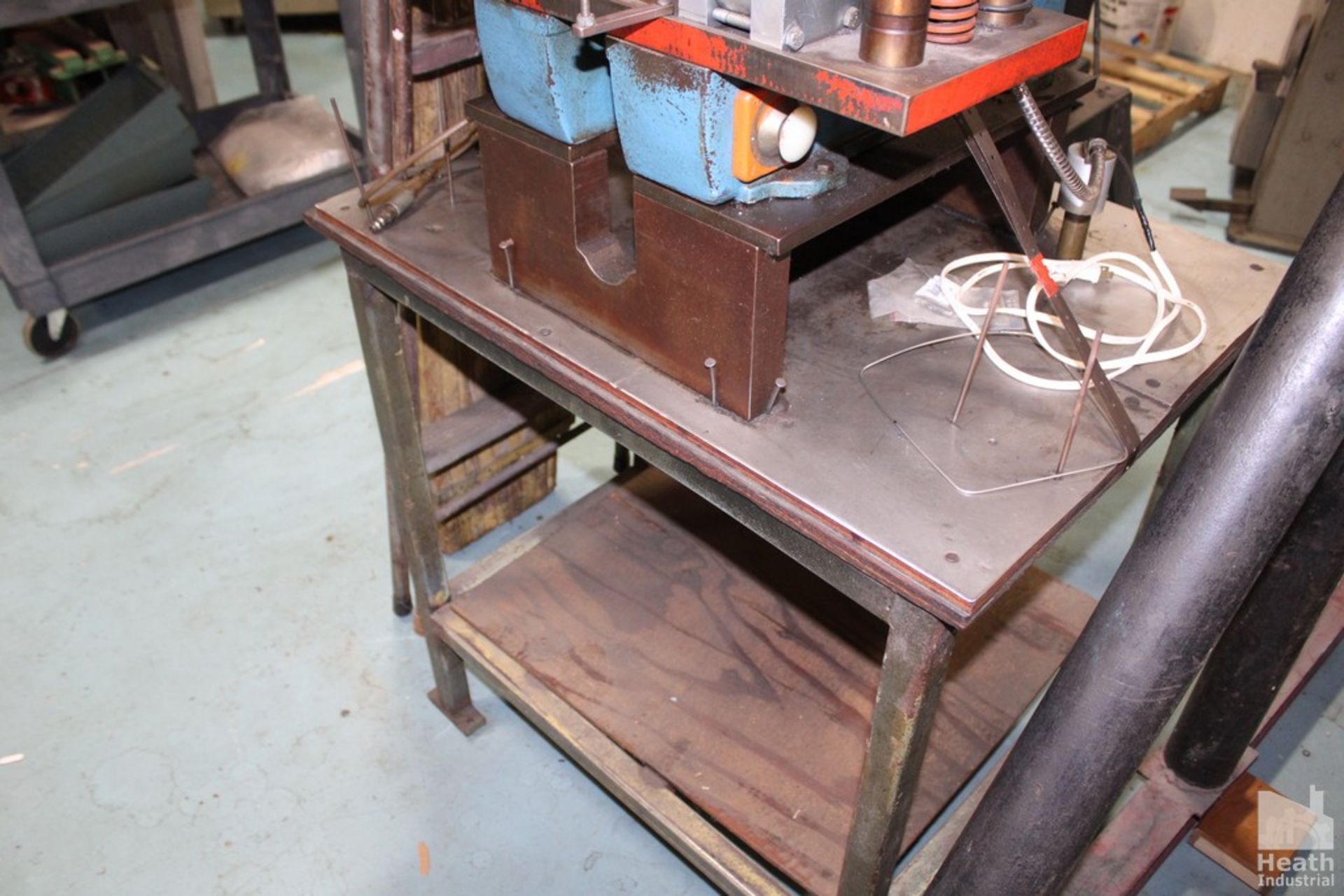 DENISON MULTIPRESS HYDRAULIC PRESS WITH STAND - Image 5 of 5