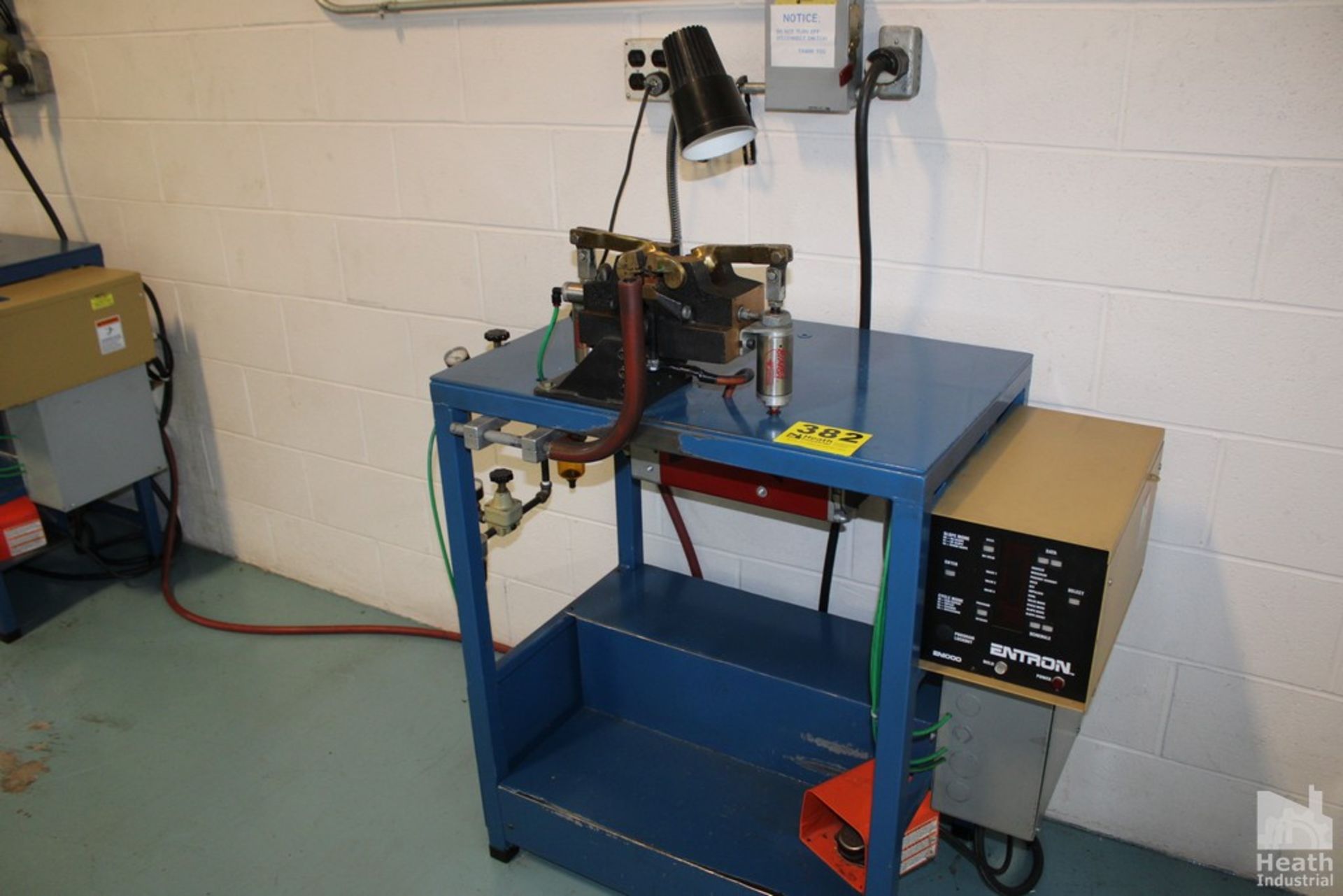 ROMAN 15 KVA BENCH MOUNTED WELDER WITH ENTRON MODEL EN1000 POWER SUPPLY & CONTROLS