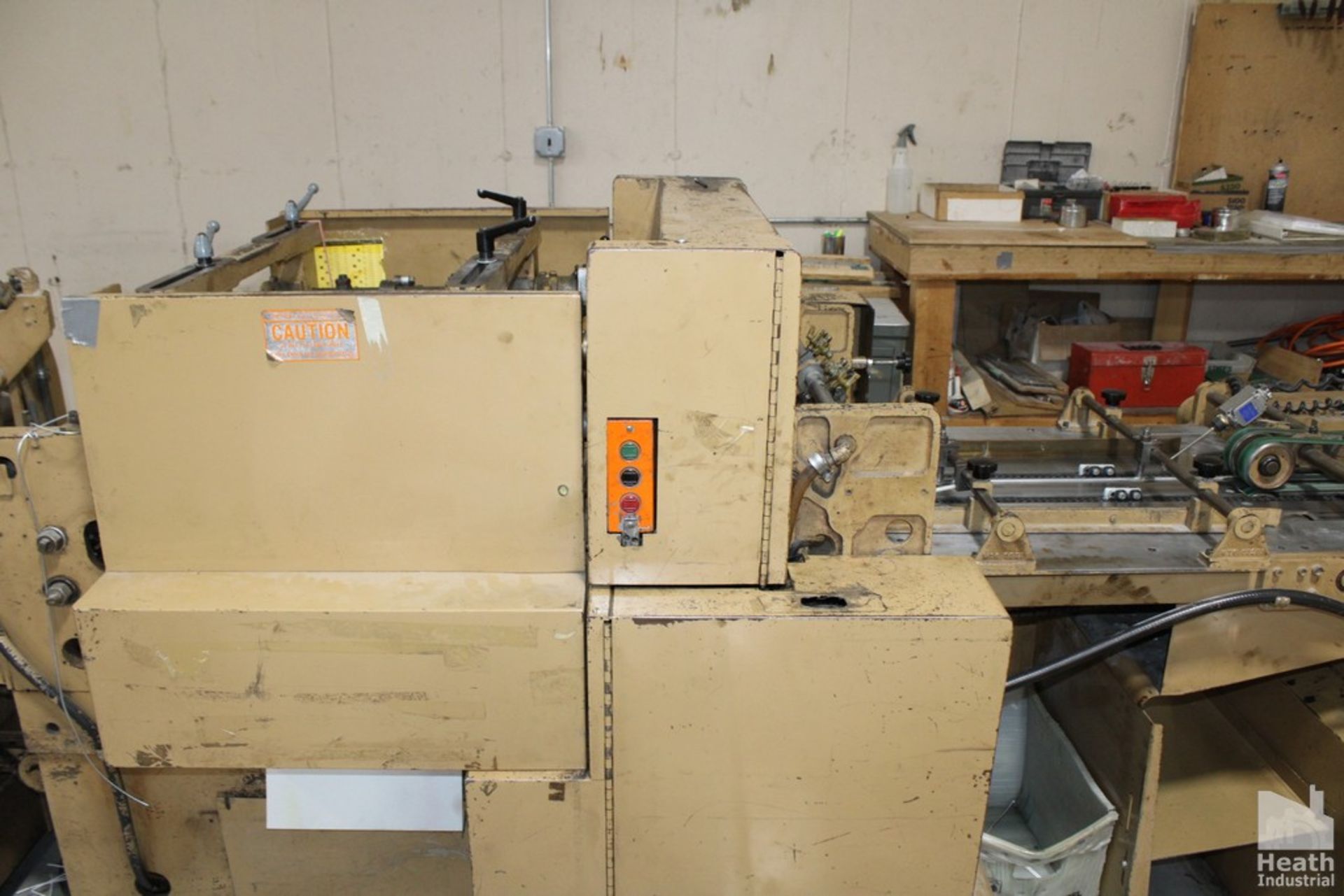 MCCAIN 10 POCKET MODEL 1800XL SADDLE BINDER/STITCHER WITH 2-HEAD STITCHER, S/N 6730279, 3-KNIFE - Image 14 of 32