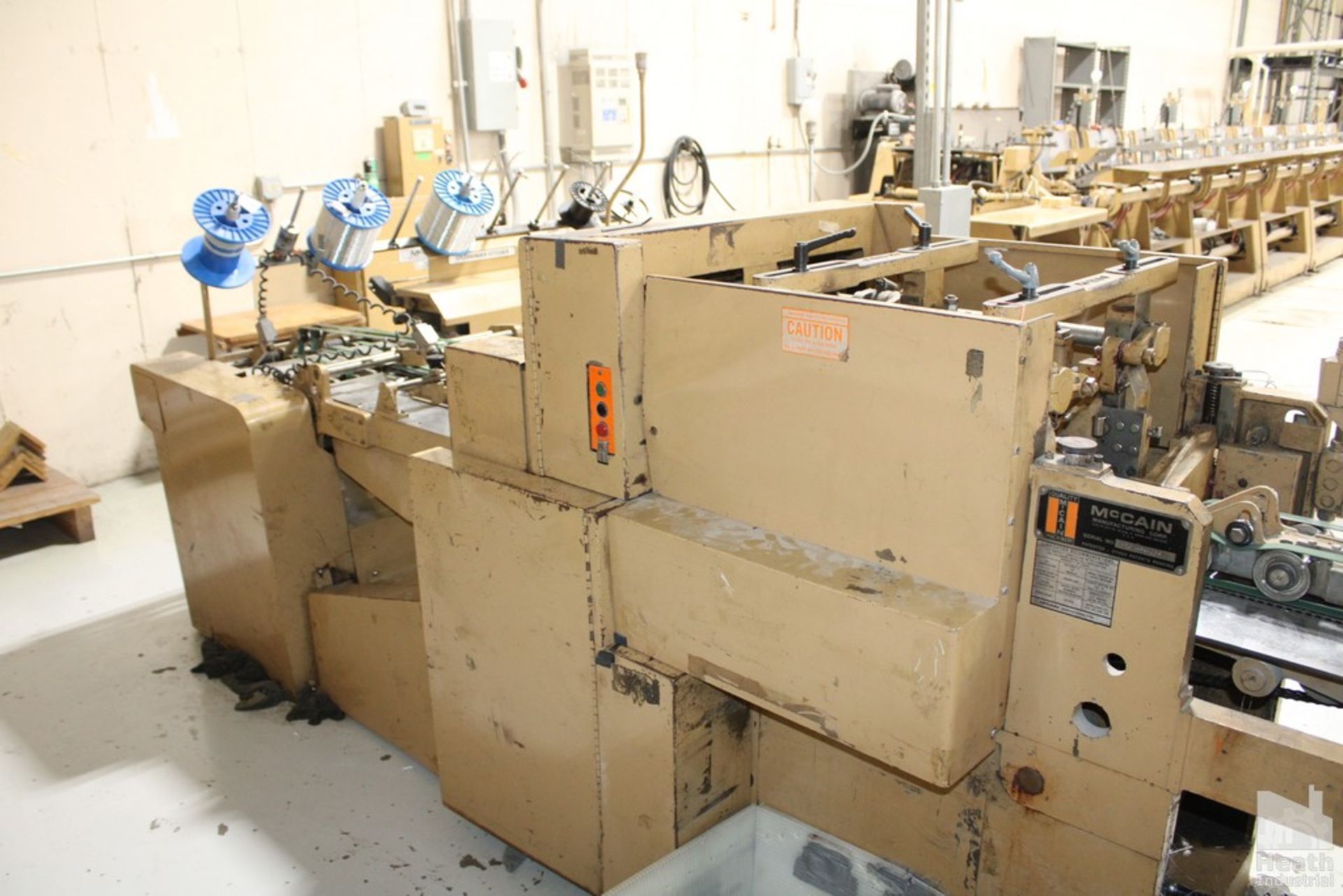 MCCAIN 10 POCKET MODEL 1800XL SADDLE BINDER/STITCHER WITH 2-HEAD STITCHER, S/N 6730279, 3-KNIFE - Image 20 of 32