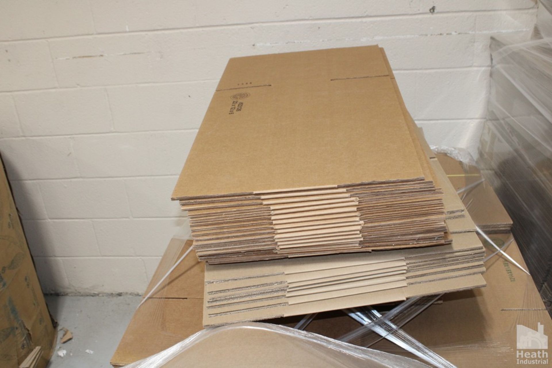 (4) SKIDS ASSORTED CARDBOARD SHIPPING BOXES - Image 2 of 3