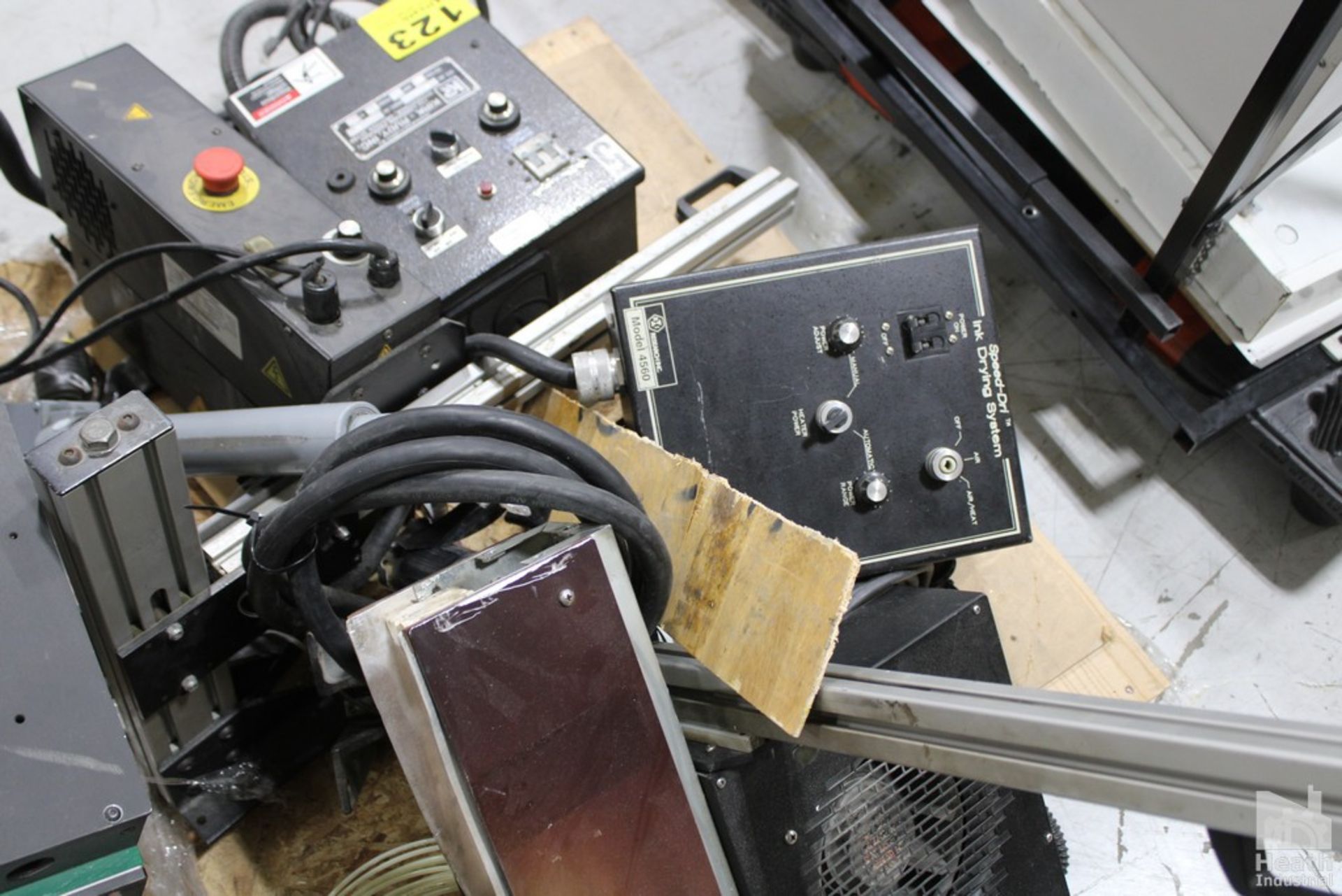 KIRK RUDY CONTROLS AND SPEED DRYING SYSTEM PARTS ON SKID - Image 4 of 5