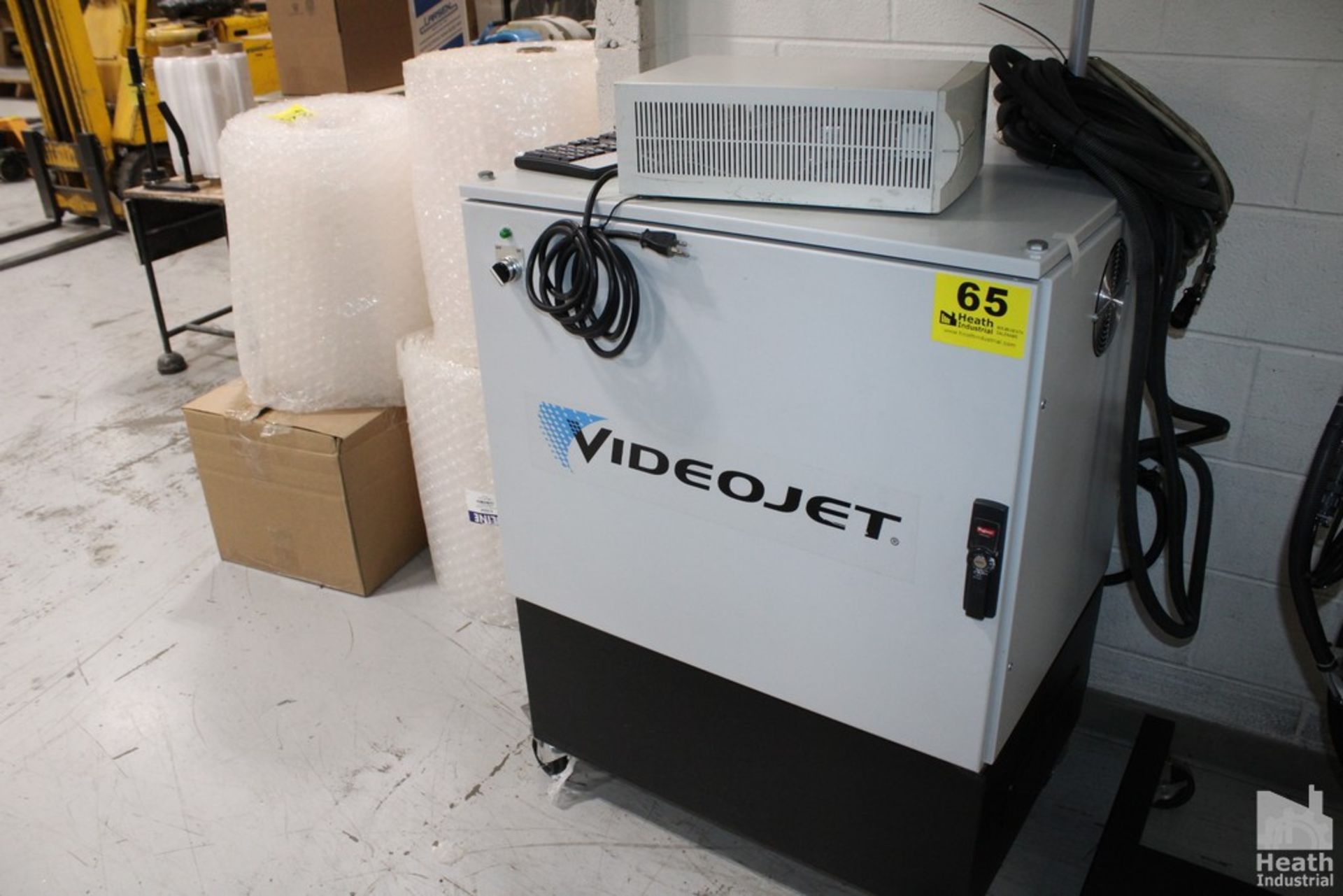 (3) VIDEOJET MODEL 1610 INKJET PRINTERS, WITH VIDEOJET 4210 BASE, ALL RELATED STANDS - Image 2 of 6